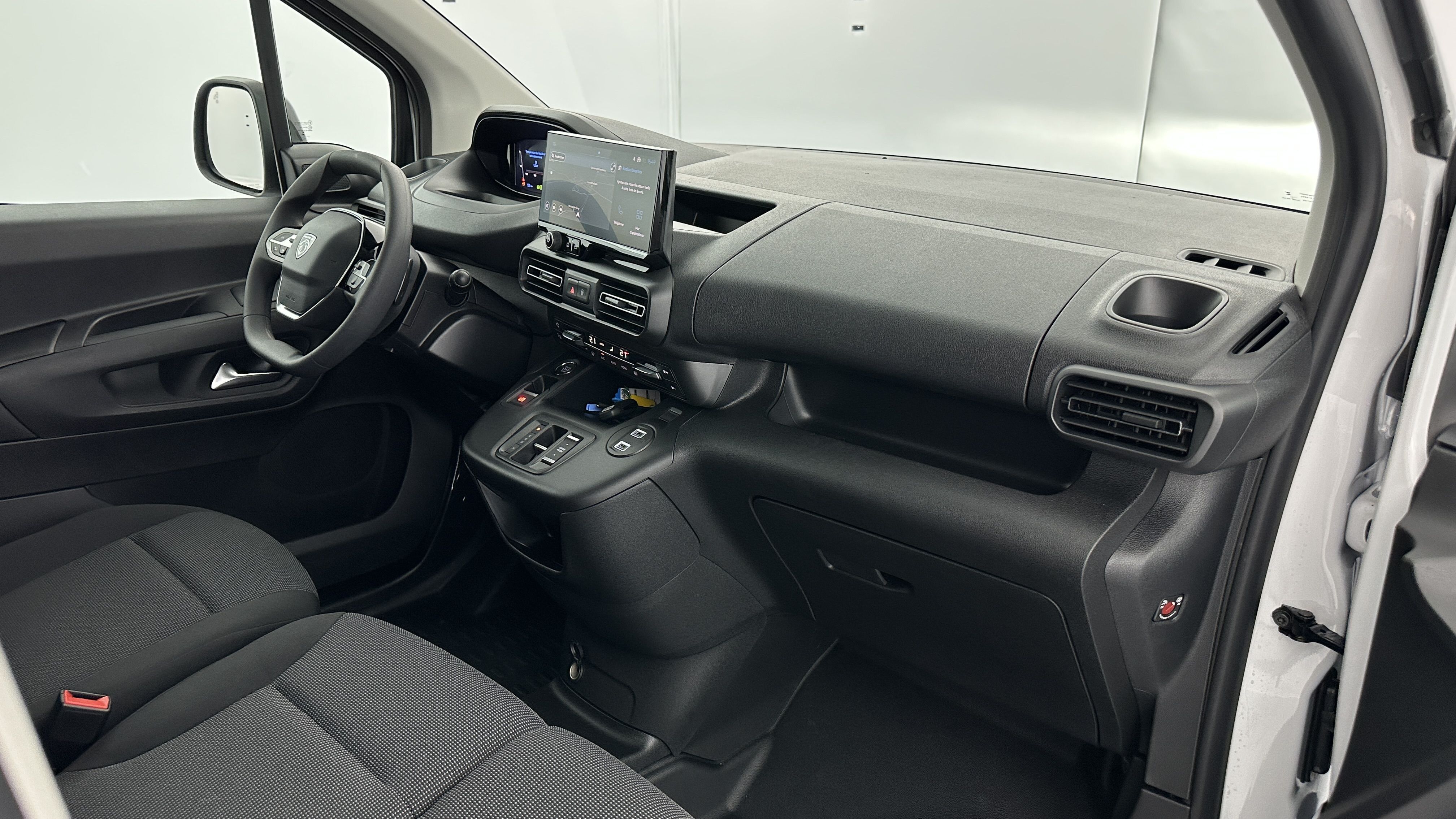 GLI00007889_p53 - PEUGEOT - PARTNER - 2025 - photo 7