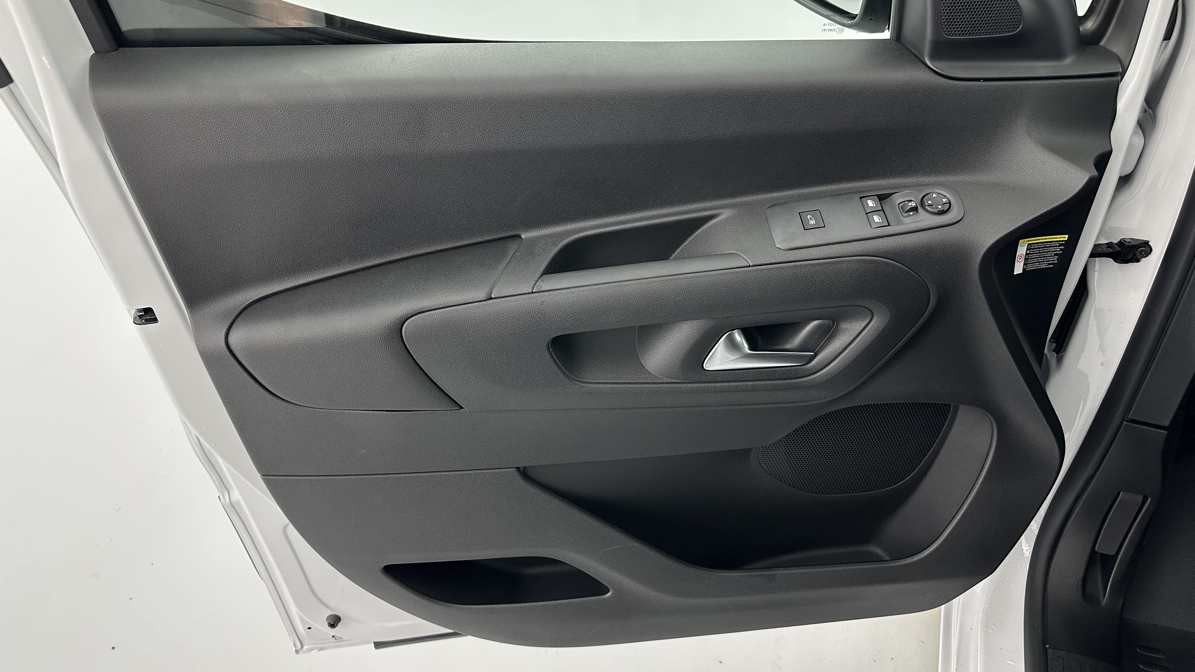 GLI00007889_p53 - PEUGEOT - PARTNER - 2025 - photo 10