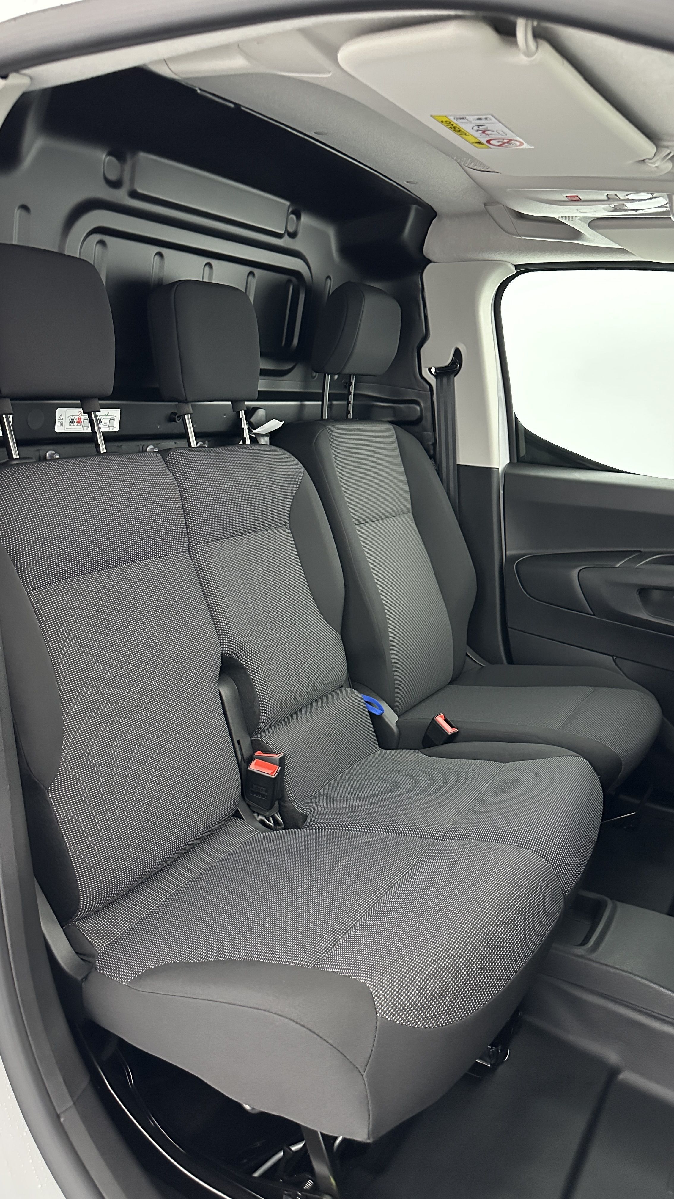 GLI00007889_p53 - PEUGEOT - PARTNER - 2025 - photo 14