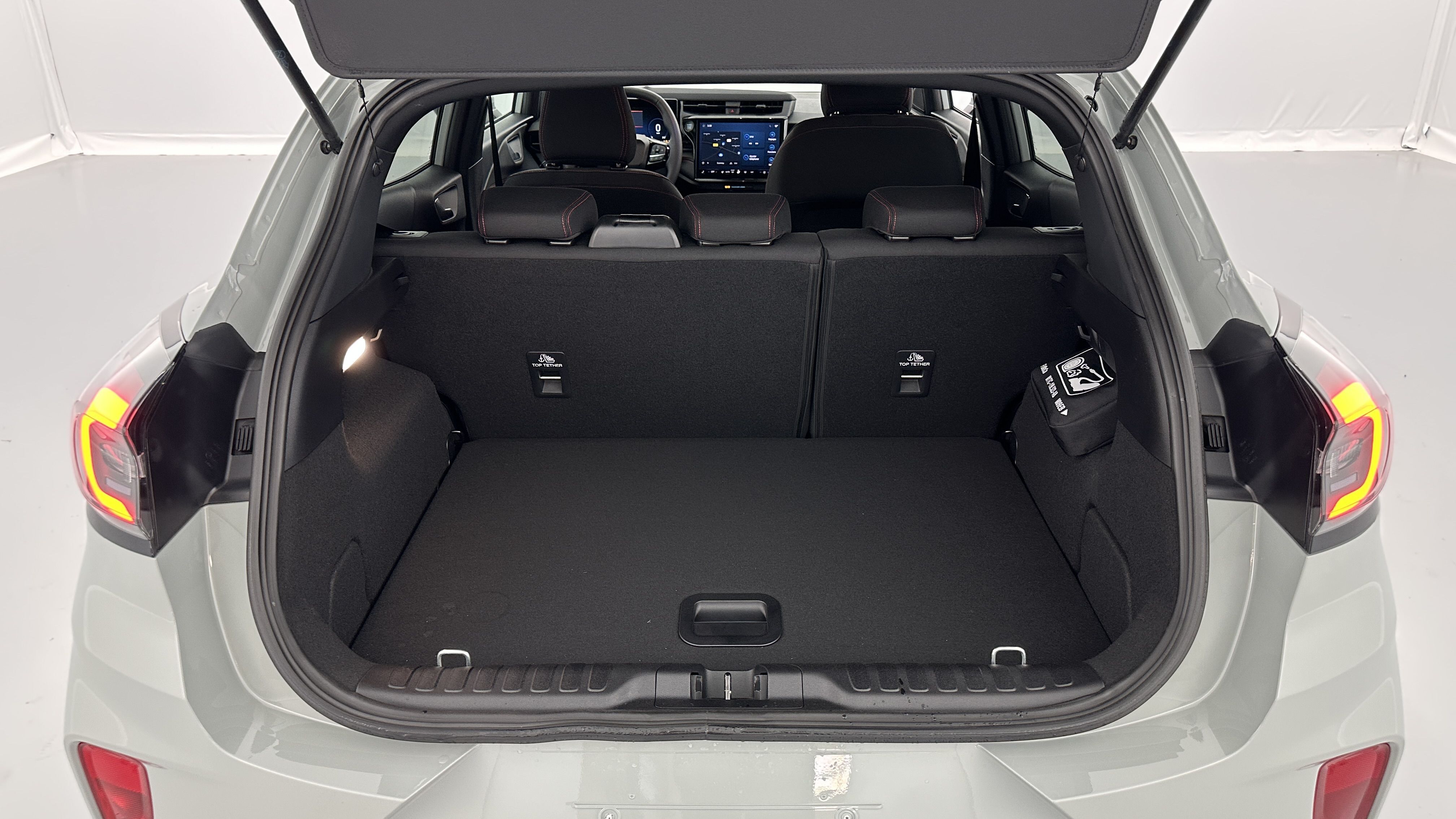 GLI00009887_p53 - FORD - PUMA - 2025 - photo 10