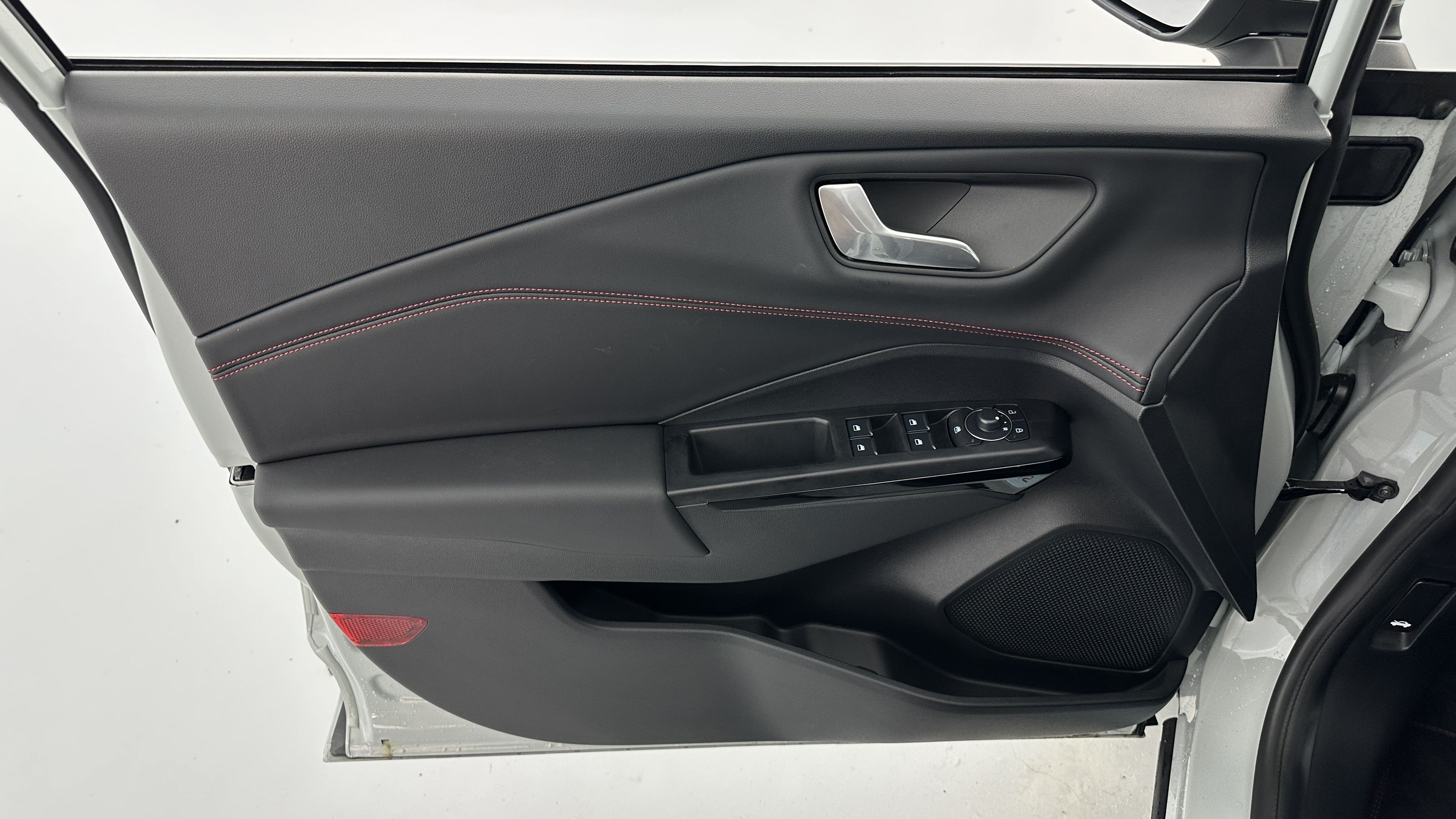 GLI00009887_p53 - FORD - PUMA - 2025 - photo 12