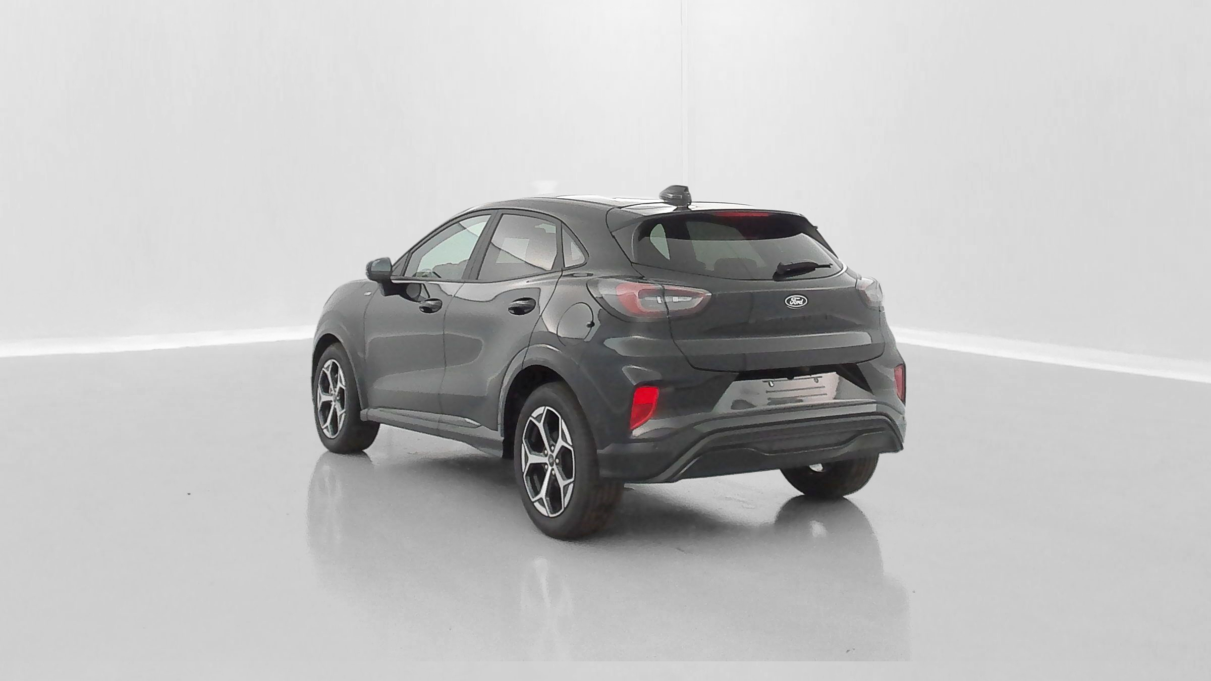 GLI00009878_p53 - FORD - PUMA - 2025 - photo 5