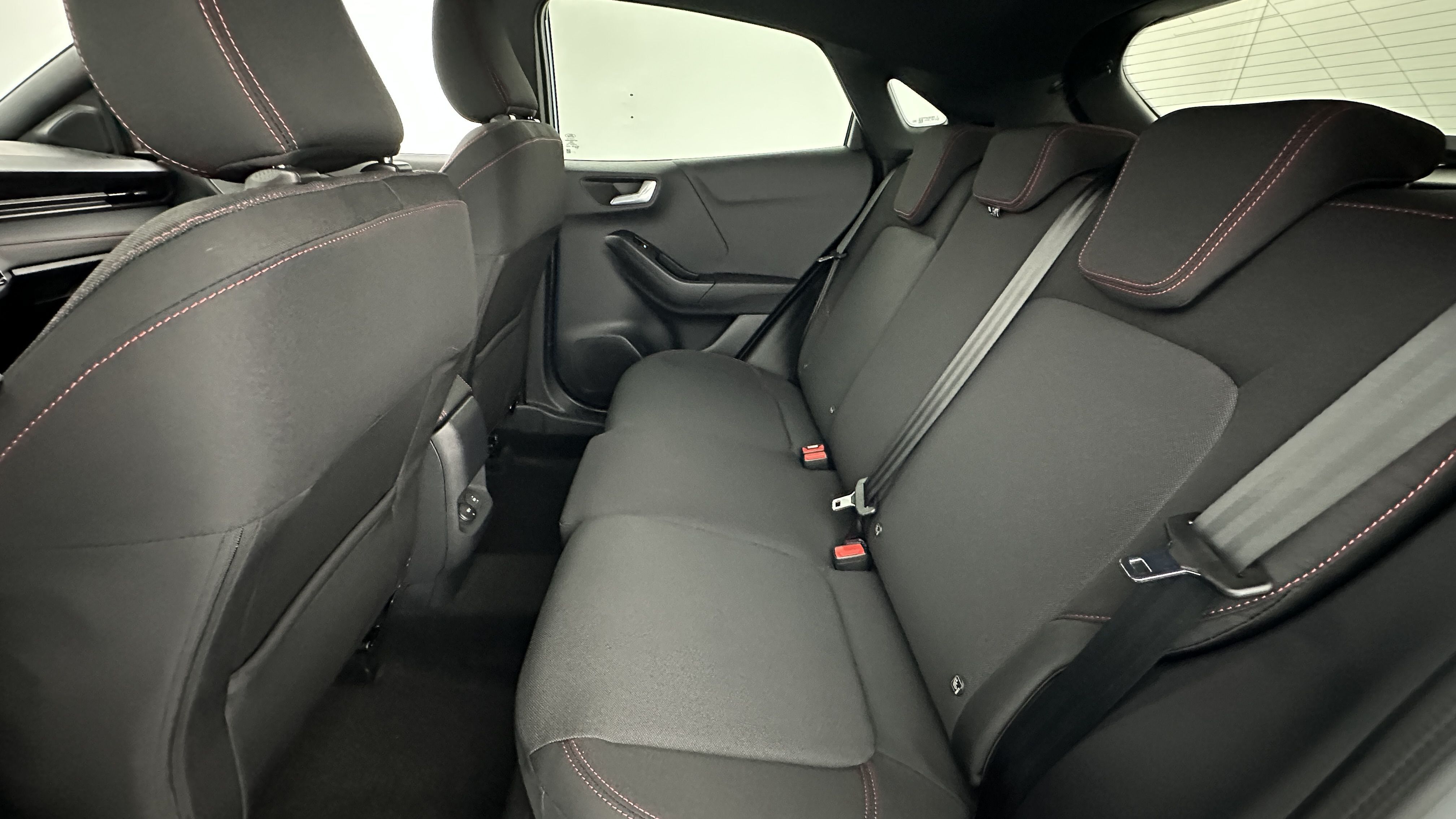 GLI00009878_p53 - FORD - PUMA - 2025 - photo 9