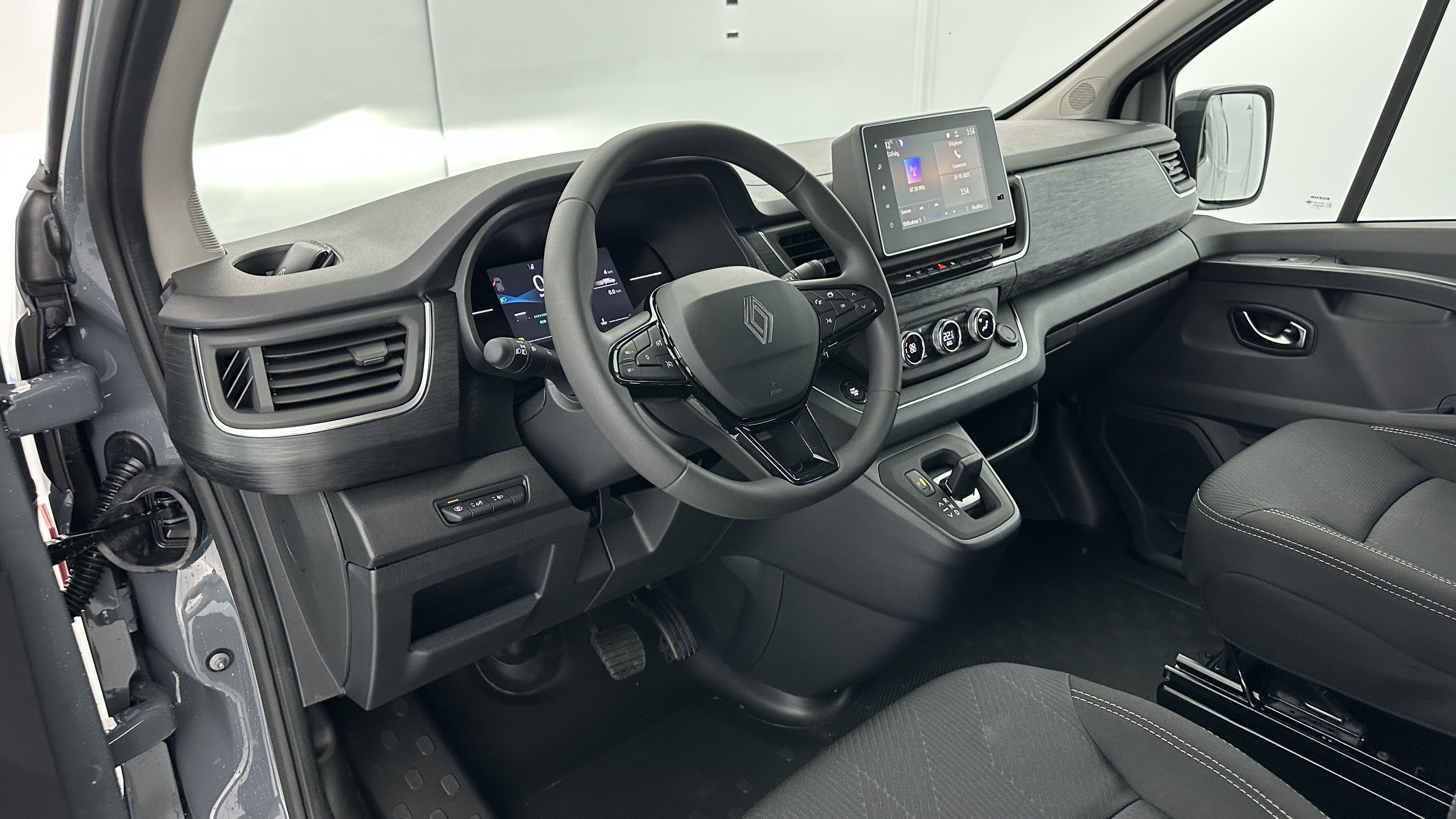 GLI00007188_p53 - RENAULT TRUCKS - TRAFIC CA - 2025 - photo 6