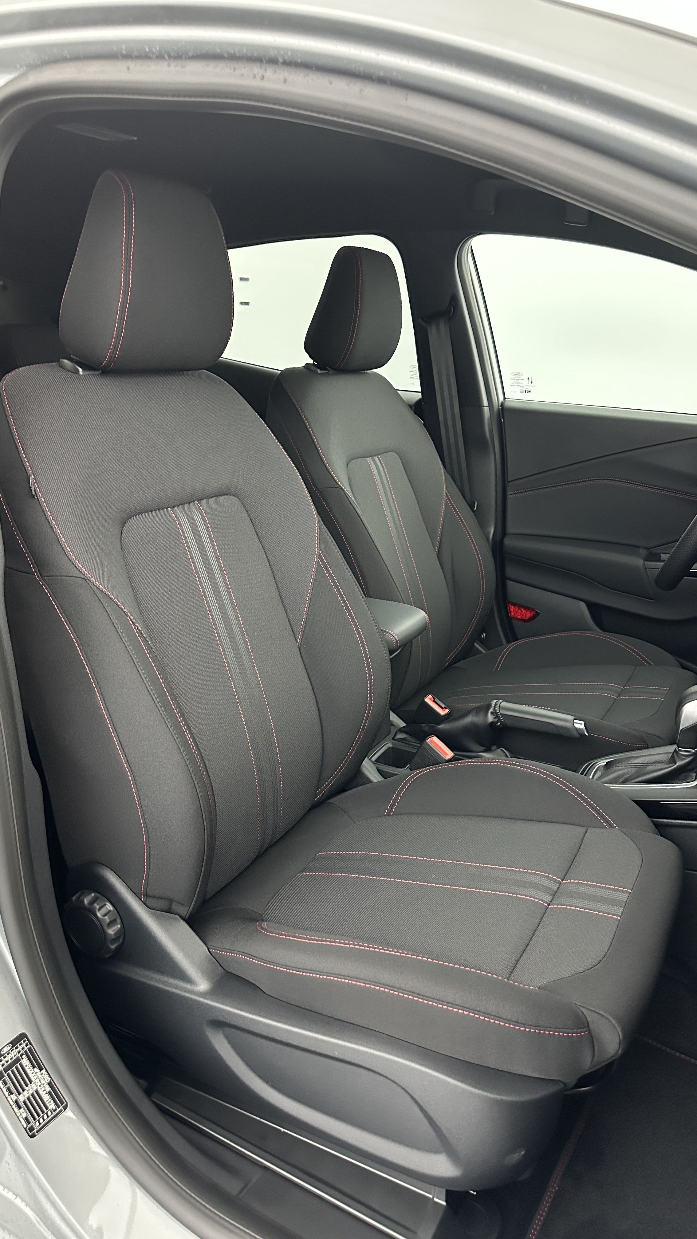 GLI00009892_p53 - FORD - PUMA - 2025 - photo 17