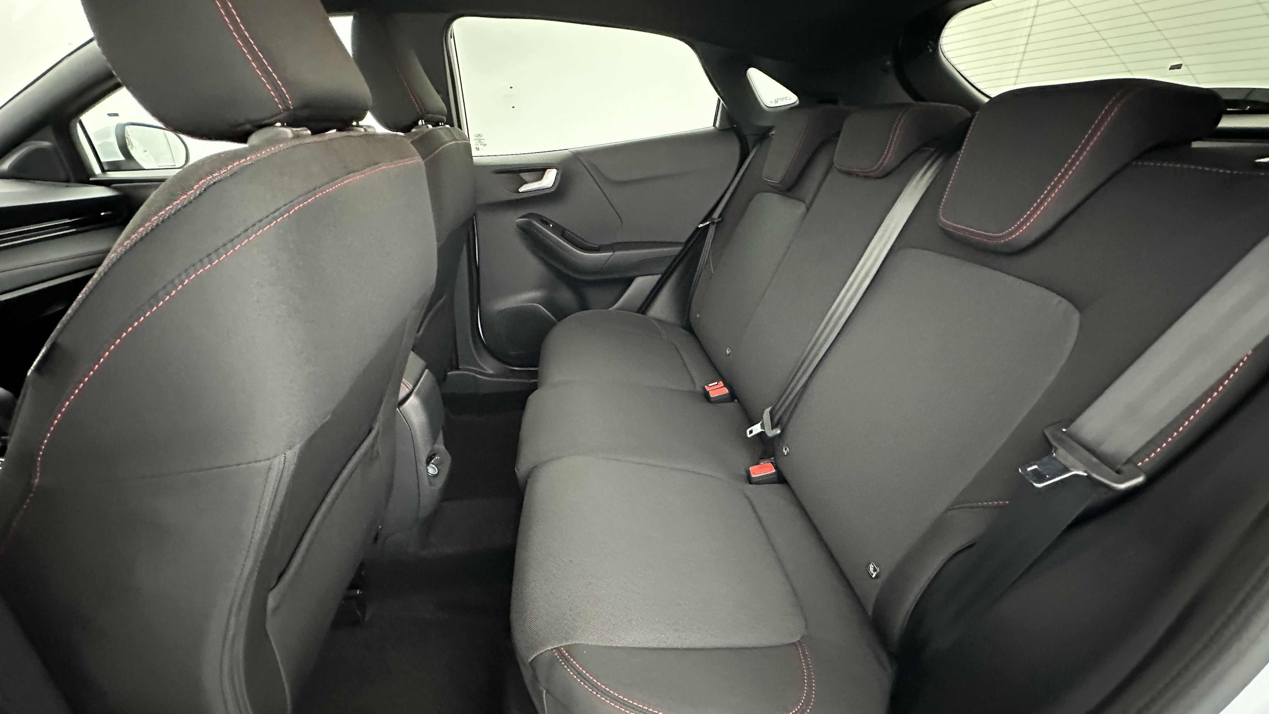 GLI00009886_p53 - FORD - PUMA - 2025 - photo 9