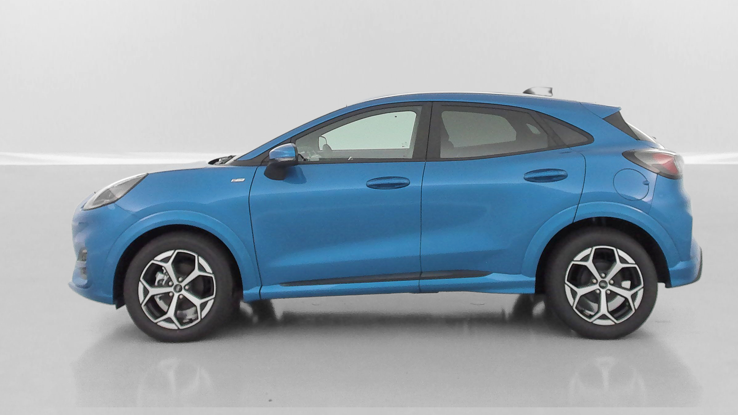 GLI00009885_p53 - FORD - PUMA - 2025 - photo 4