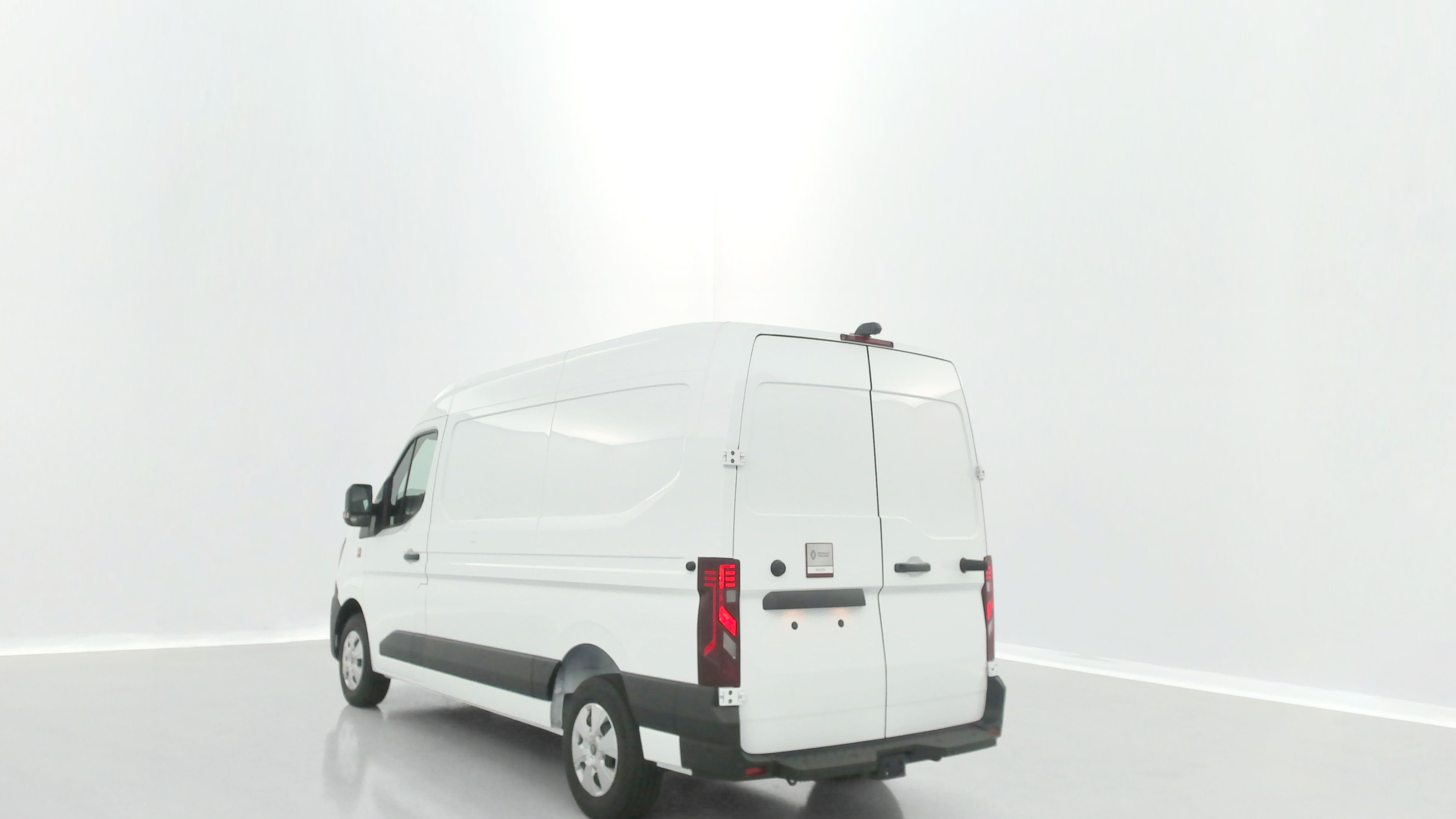 GLI00007234_p53 - RENAULT - MASTER - 2025 - photo 5