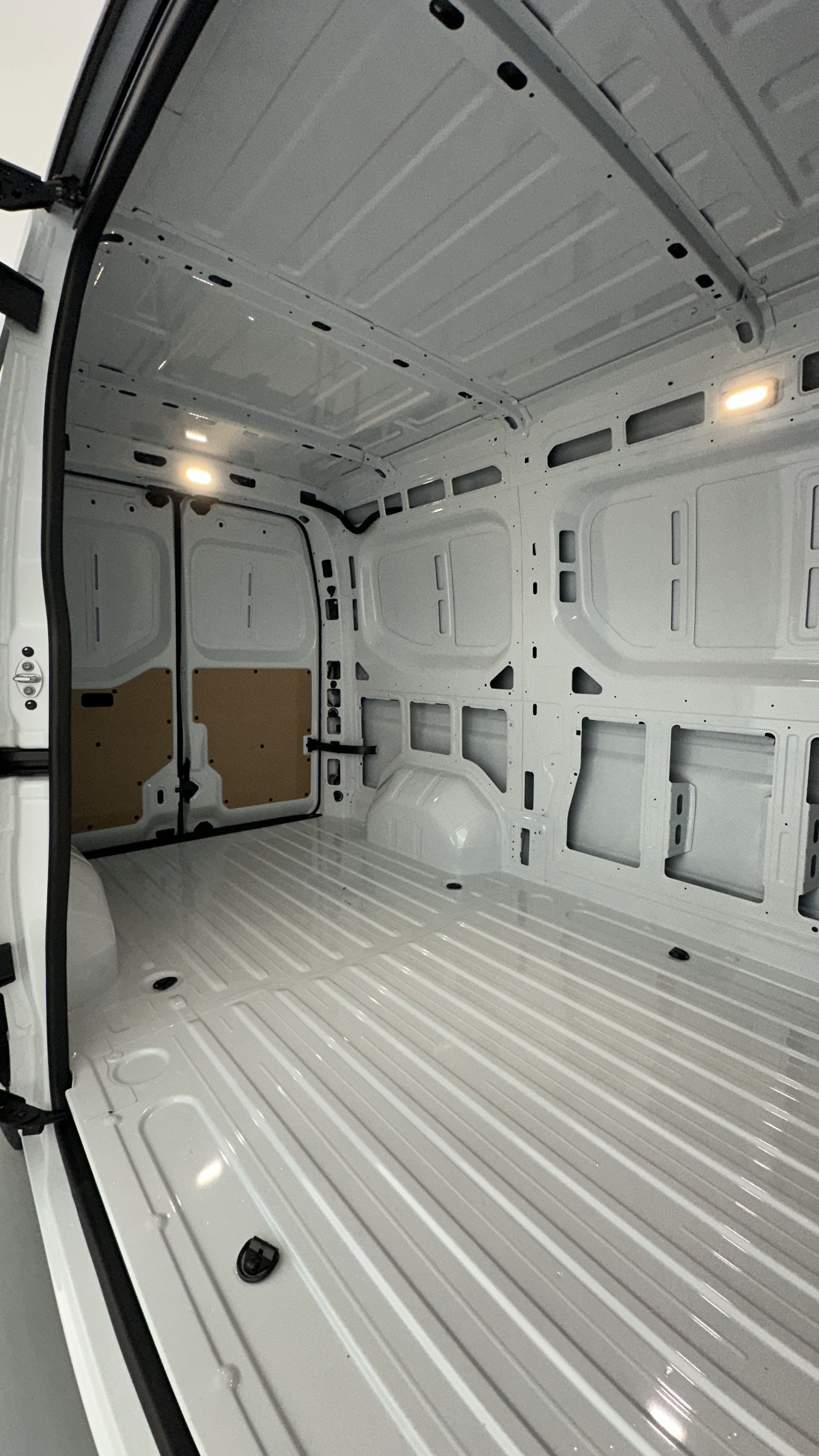 GLI00007234_p53 - RENAULT - MASTER - 2025 - photo 8