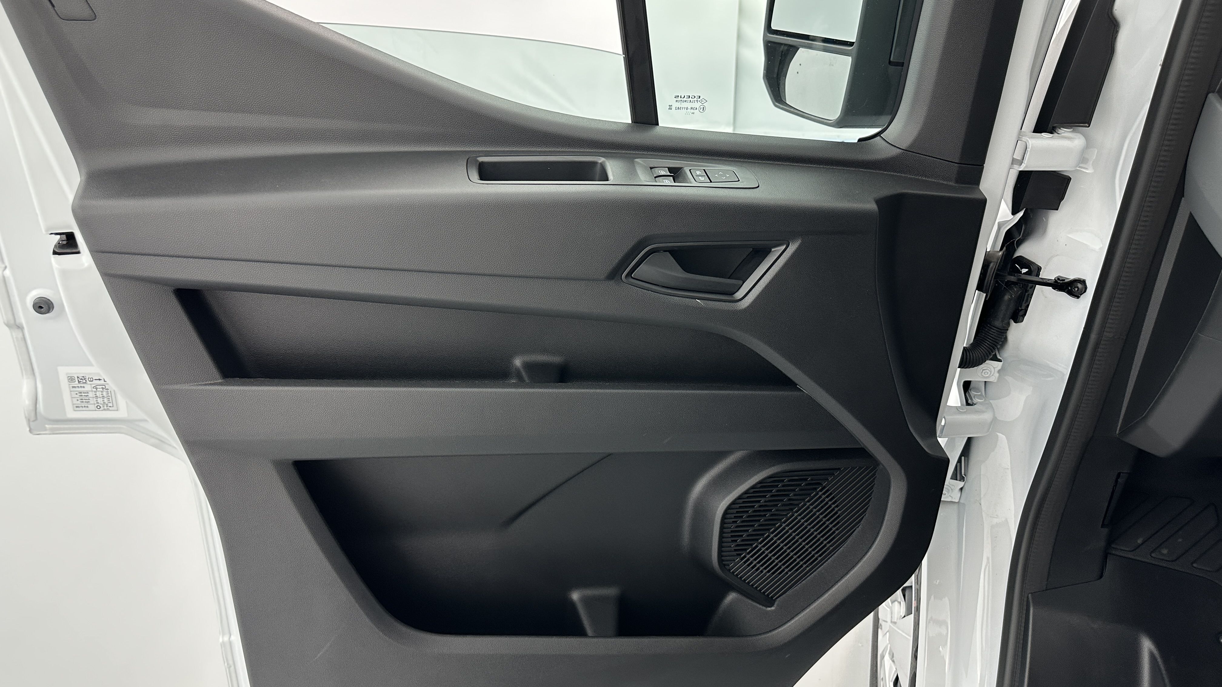 GLI00007234_p53 - RENAULT - MASTER - 2025 - photo 10