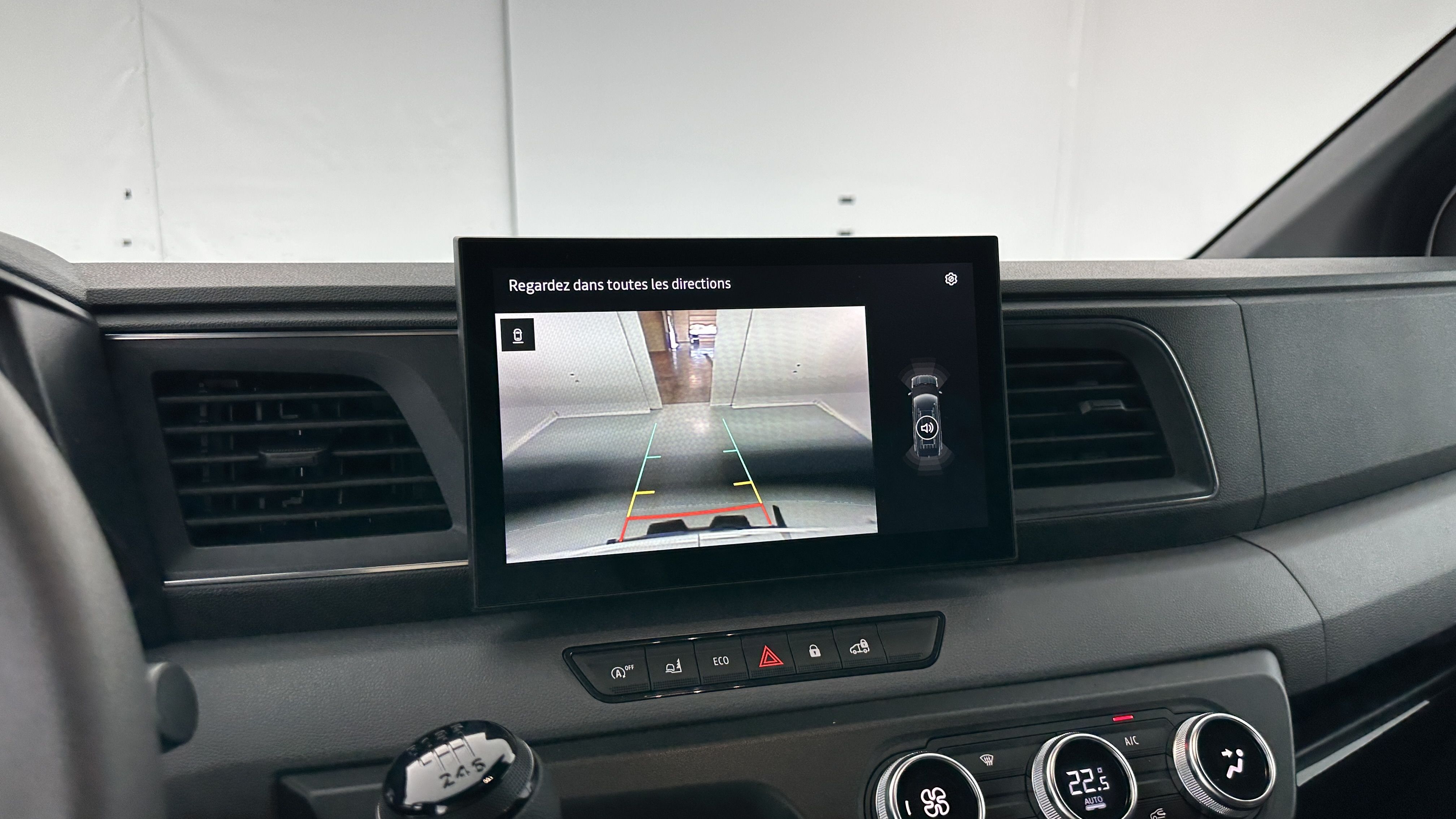 GLI00007234_p53 - RENAULT - MASTER - 2025 - photo 13