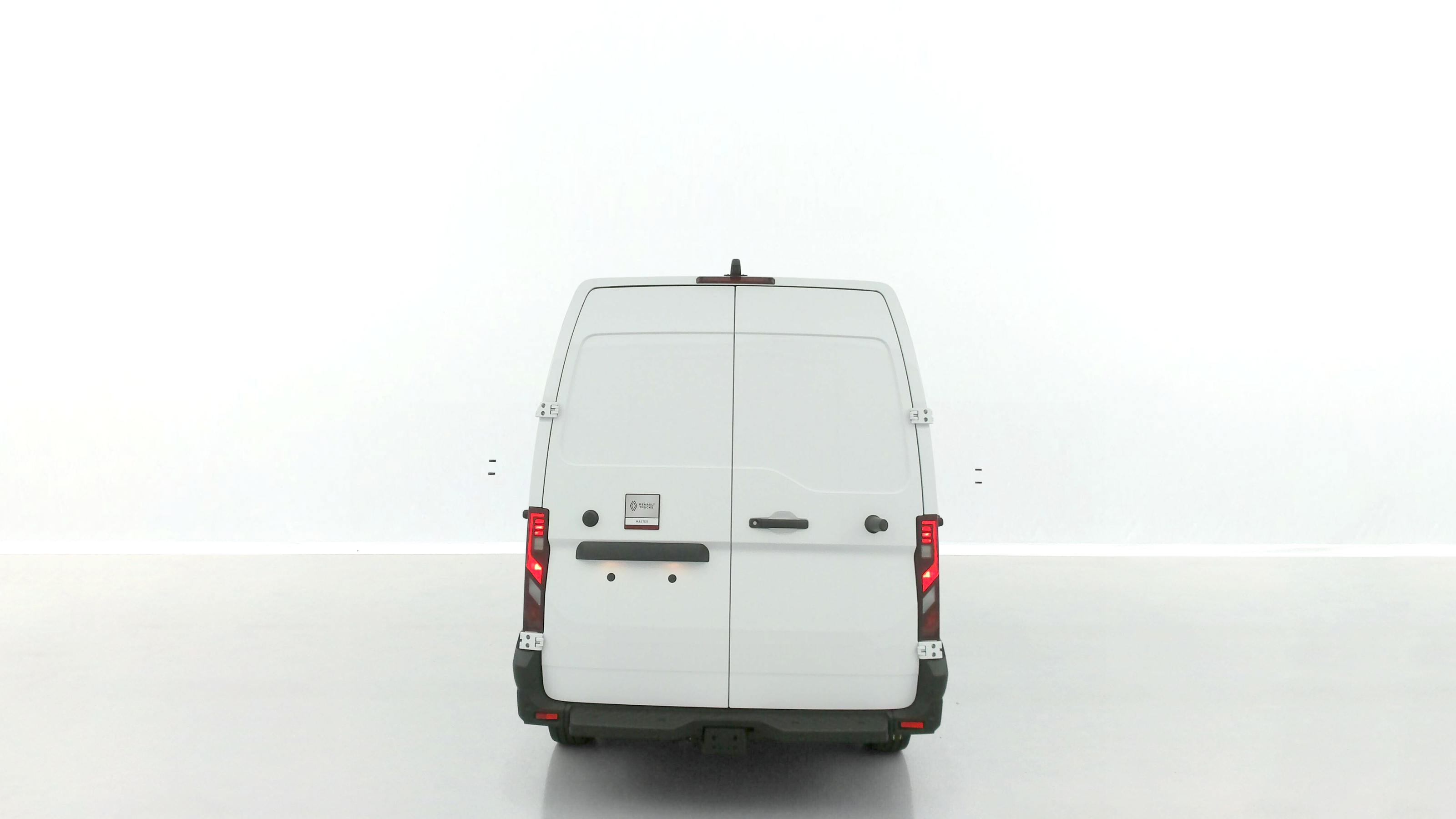 GLI00007234_p53 - RENAULT - MASTER - 2025 - photo 17