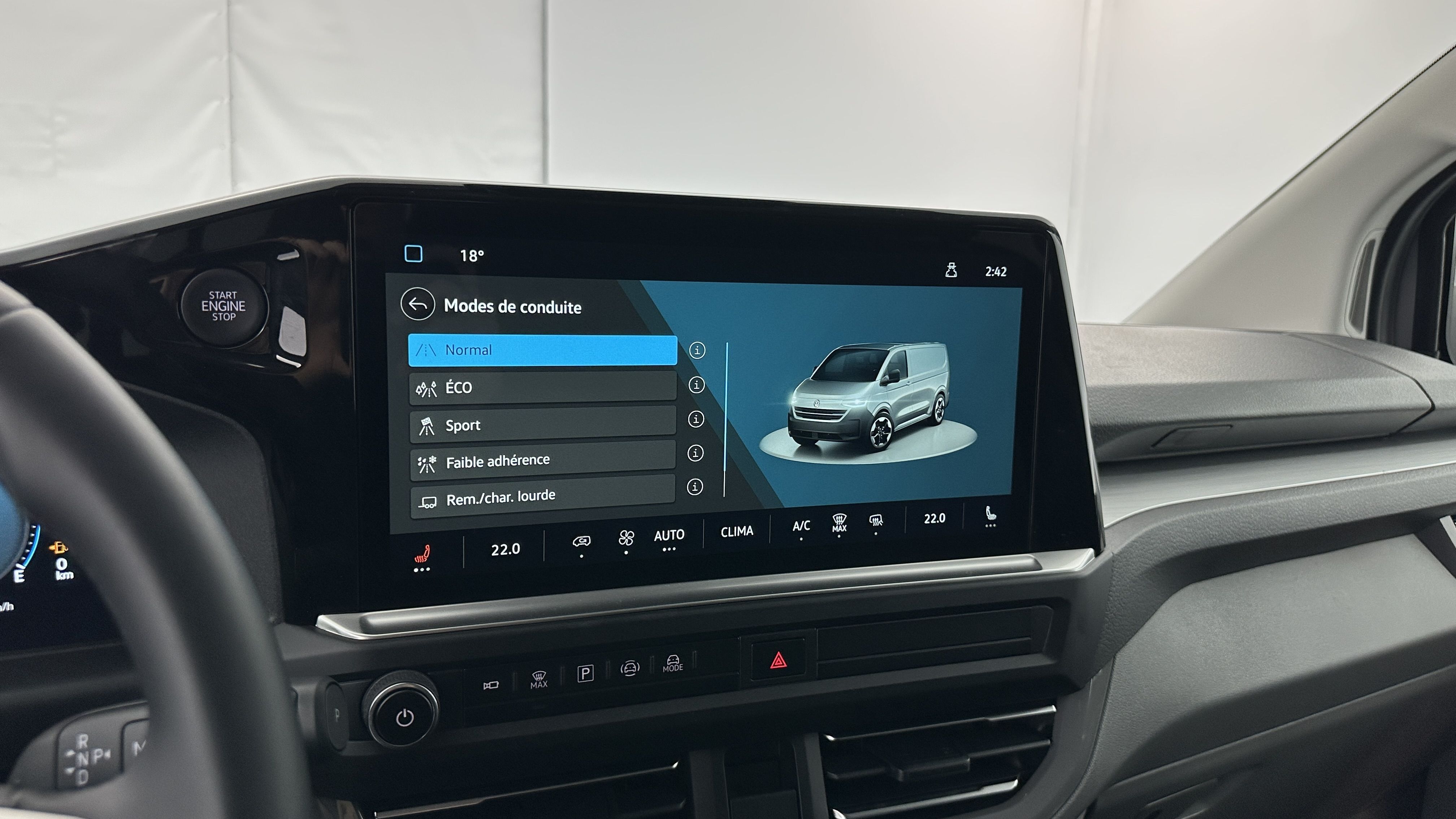 GLI00007507_p53 - VOLKSWAGEN - TRANSPORTER PROCAB - 2025 - photo 16