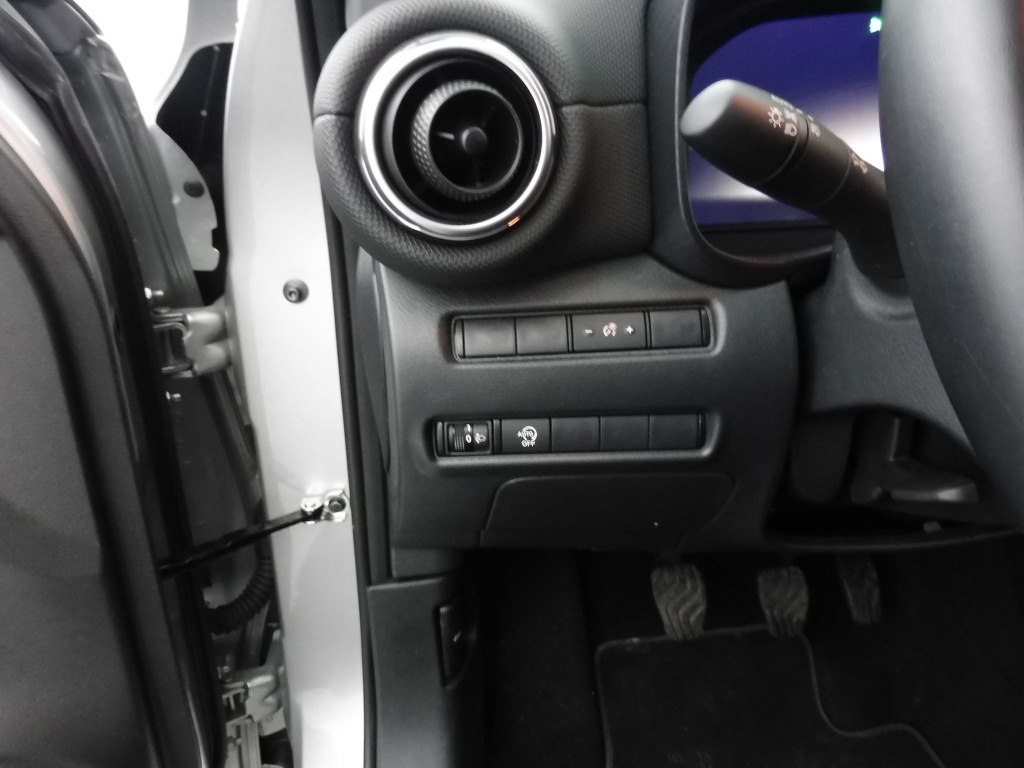 73132_p51 - NISSAN - JUKE - 2025 - photo 8