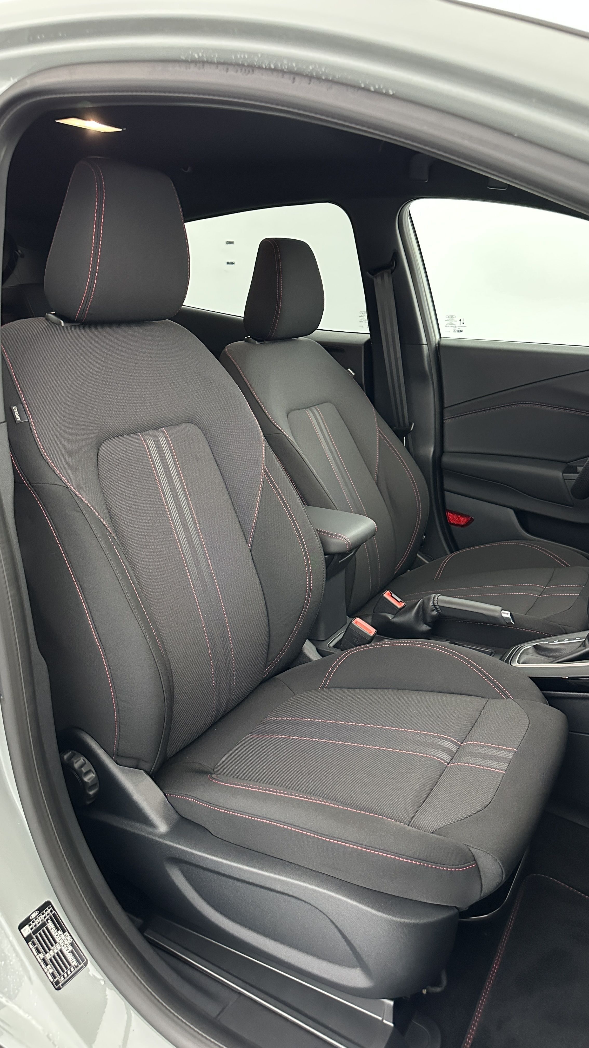 GLI00009882_p53 - FORD - PUMA - 2025 - photo 17