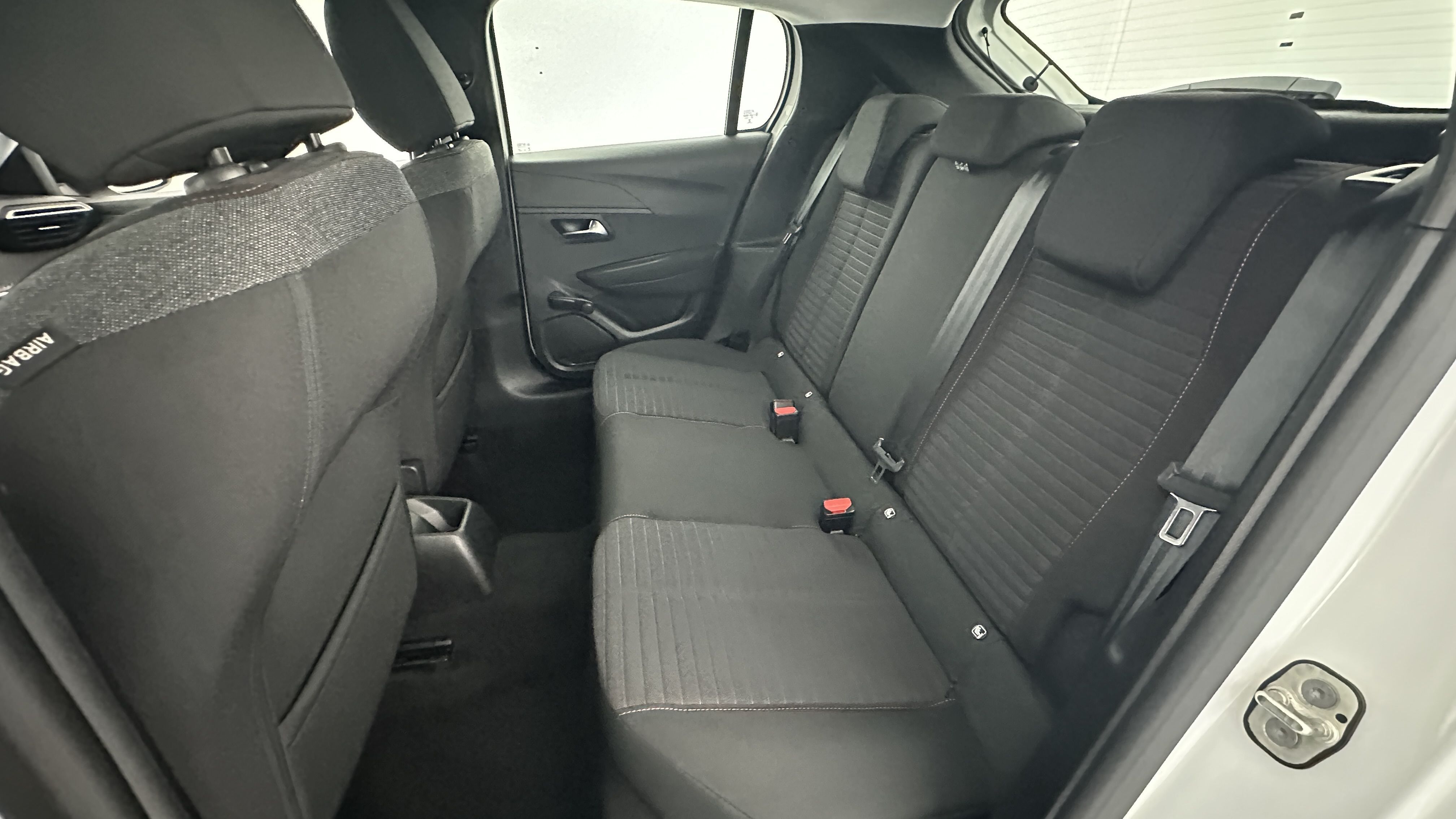 GLI00011019_p53 - PEUGEOT - 208 - 2022 - photo 9