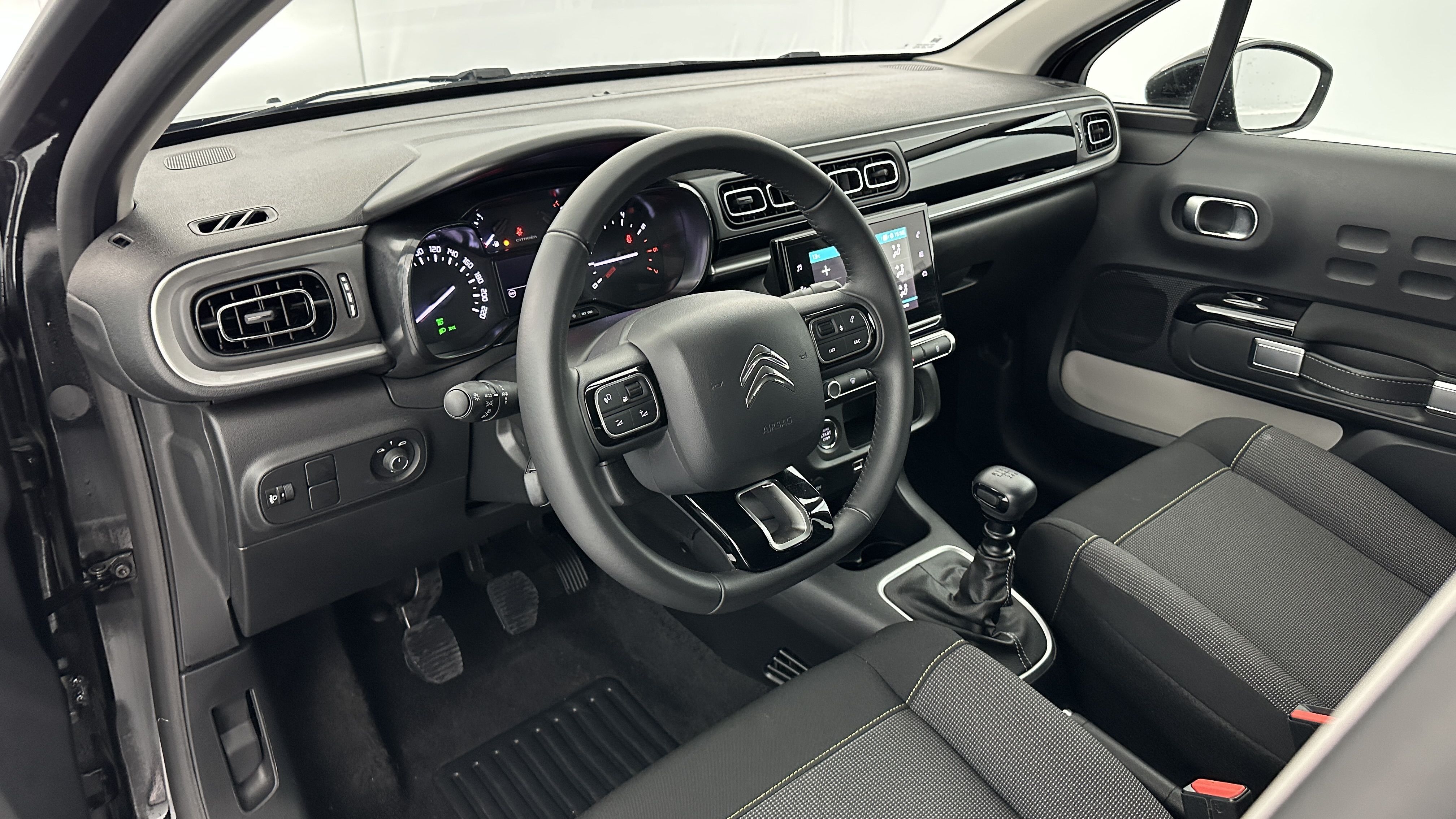 GLI00009856_p53 - CITROEN - C3 - 2024 - photo 6