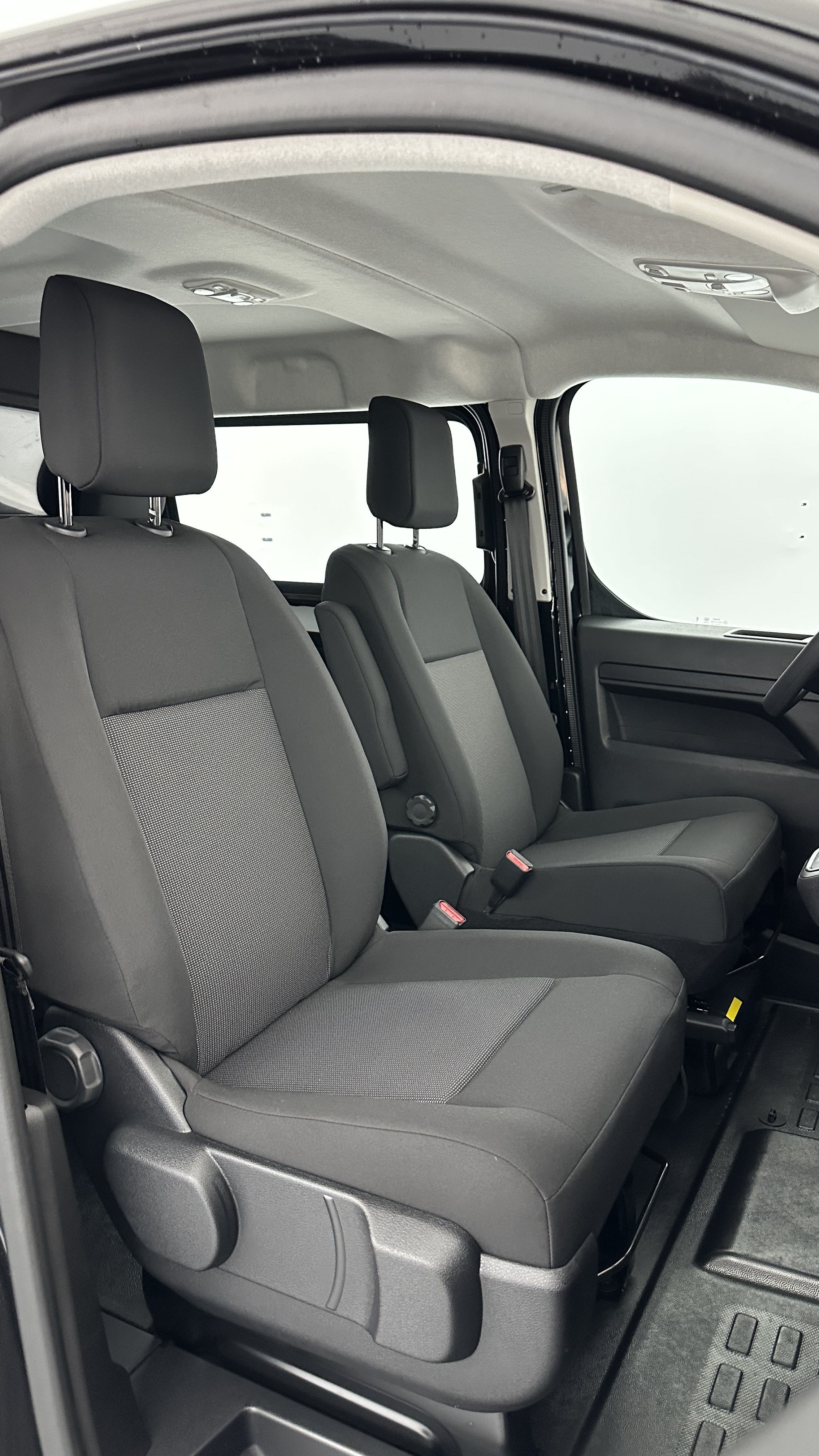 GLI00010261_p53 - PEUGEOT - EXPERT CA - 2025 - photo 13