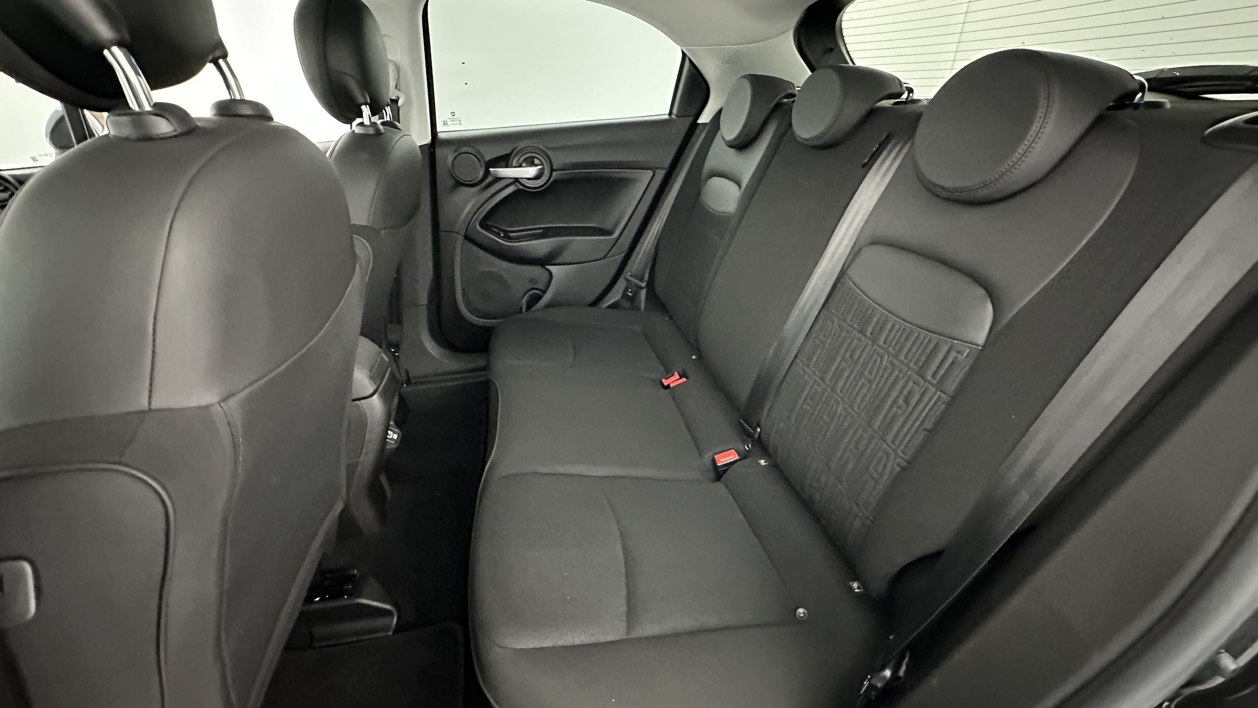 GLI00007618_p53 - FIAT - 500 X - 2023 - photo 9