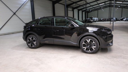 46893_p28 - CITROEN - C4 - 2025