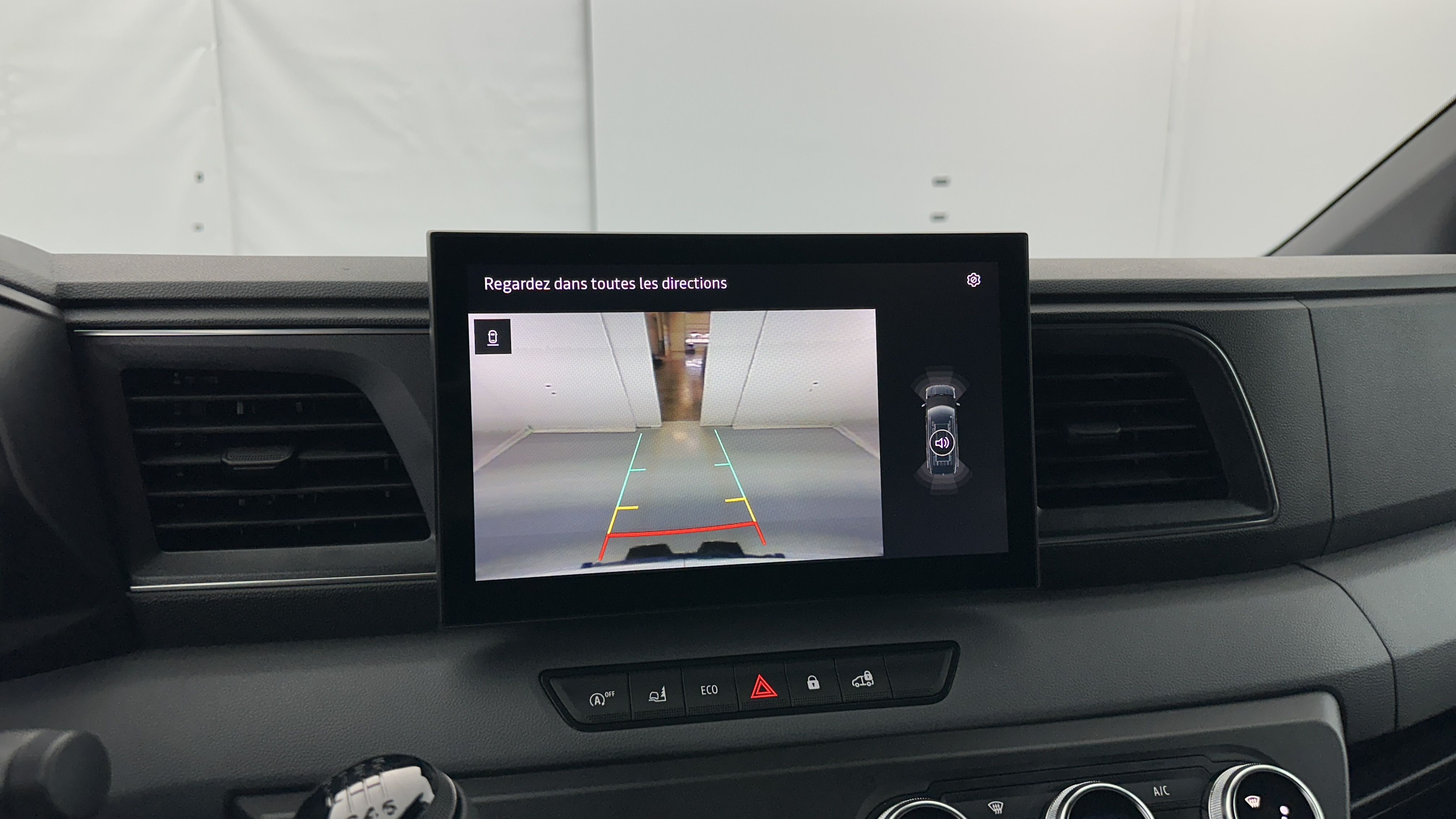 GLI00007111_p53 - RENAULT - MASTER - 2025 - photo 13