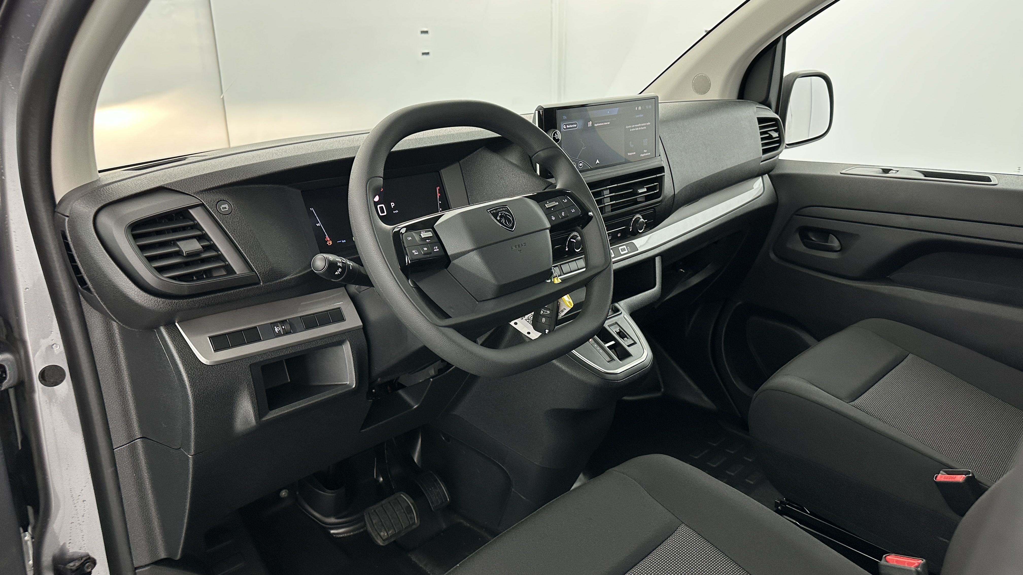 GLI00010596_p53 - PEUGEOT - EXPERT CA - 2025 - photo 6