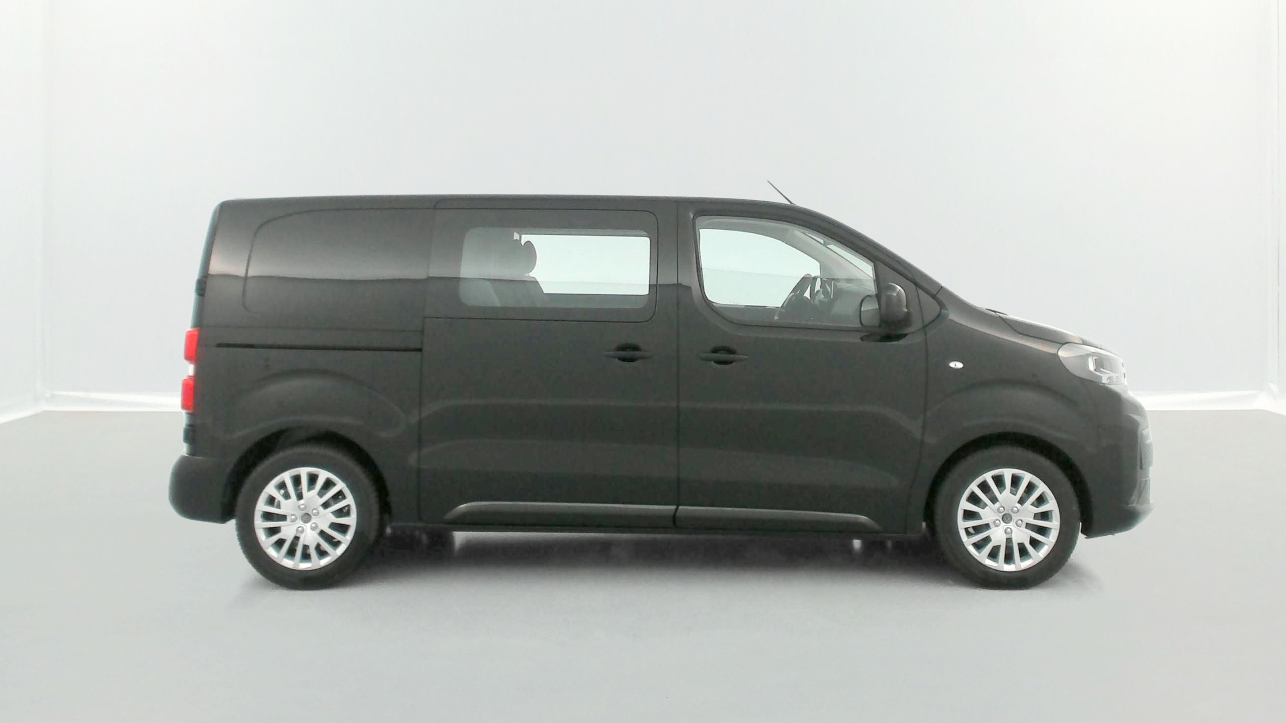 GLI00010572_p53 - PEUGEOT - EXPERT CA - 2025 - photo 19