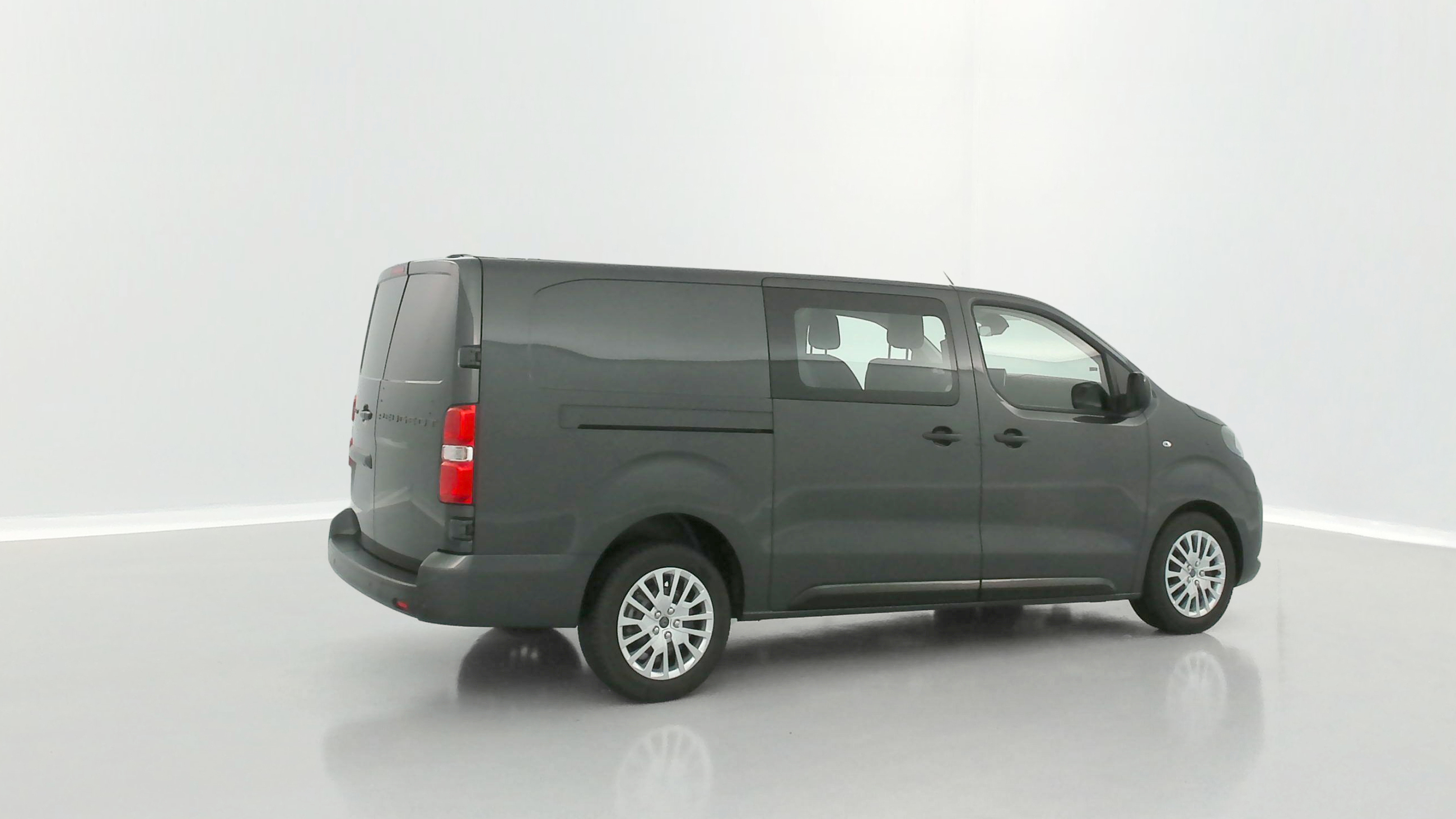 GLI00010614_p53 - PEUGEOT - EXPERT CA - 2025 - photo 22