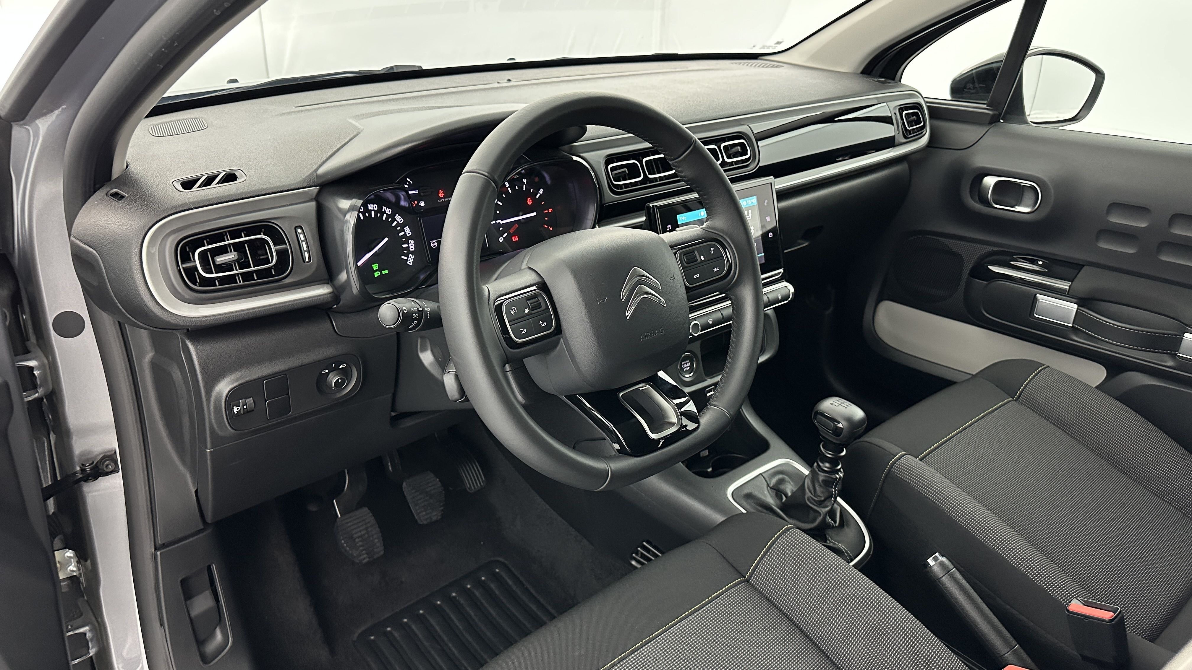 GLI00009854_p53 - CITROEN - C3 - 2024 - photo 6