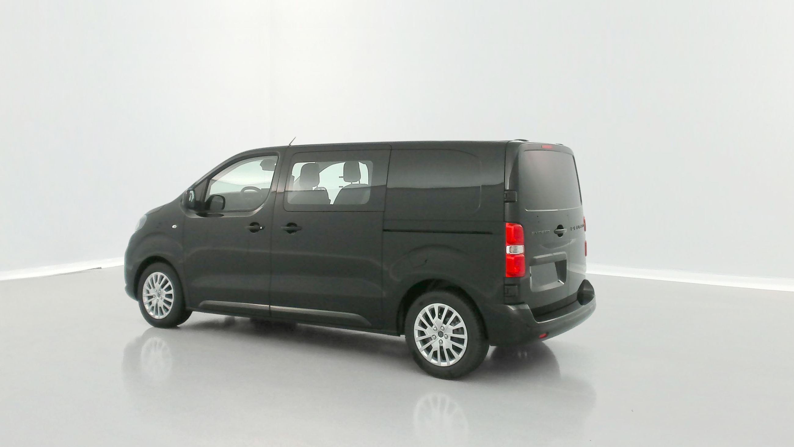 GLI00010262_p53 - PEUGEOT - EXPERT CA - 2025 - photo 21