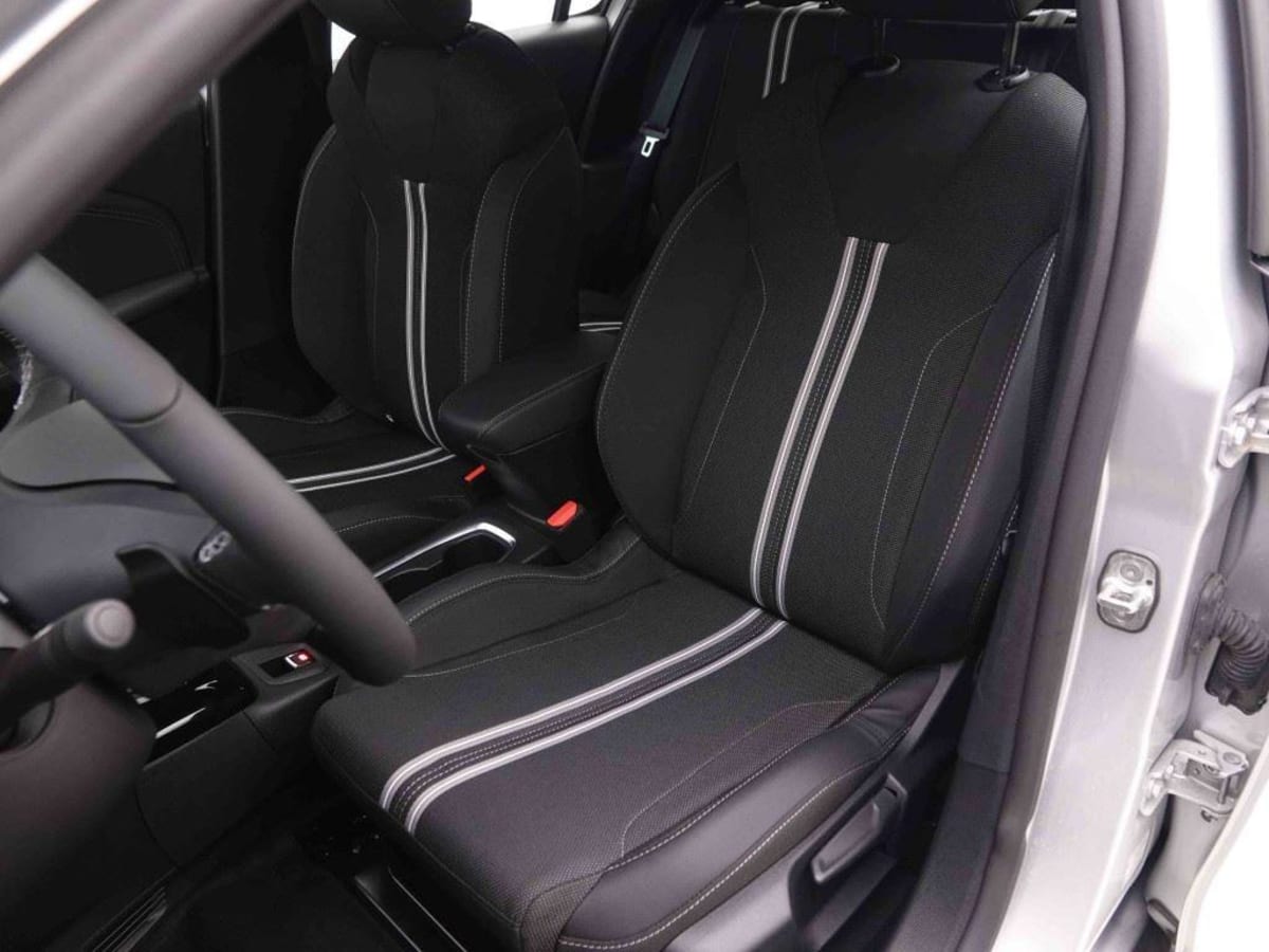 367973_p2 - OPEL - CORSA - 2025 - photo 5