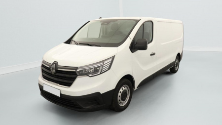 369814_p2 - RENAULT - TRAFIC - 2025