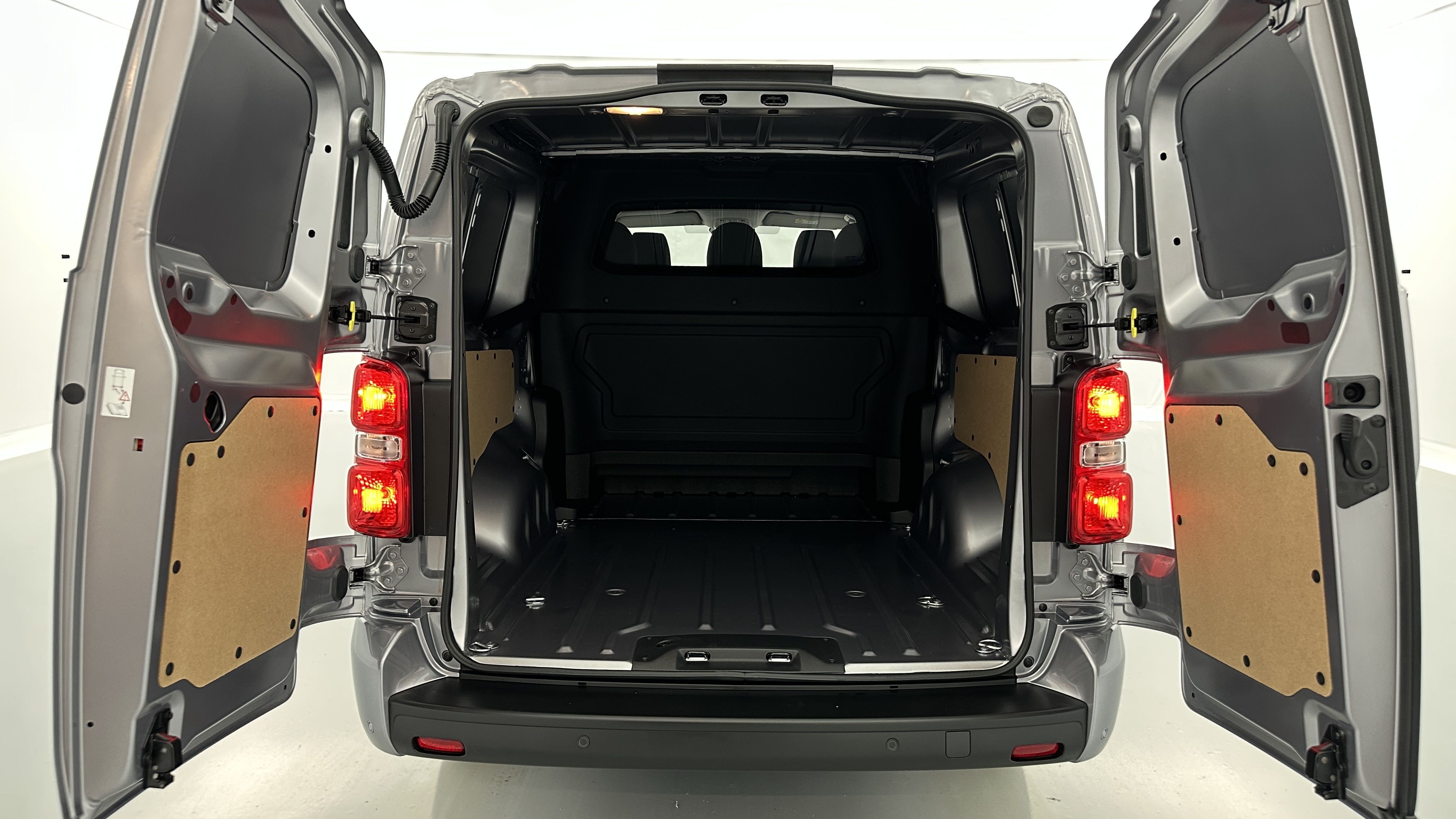 GLI00010621_p53 - PEUGEOT - EXPERT CA - 2025 - photo 9