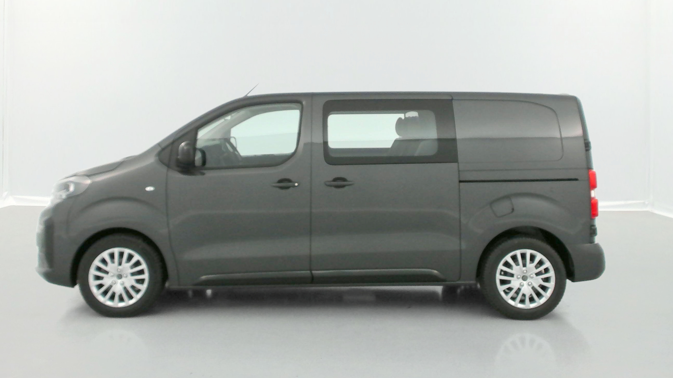 GLI00010256_p53 - PEUGEOT - EXPERT CA - 2025 - photo 4