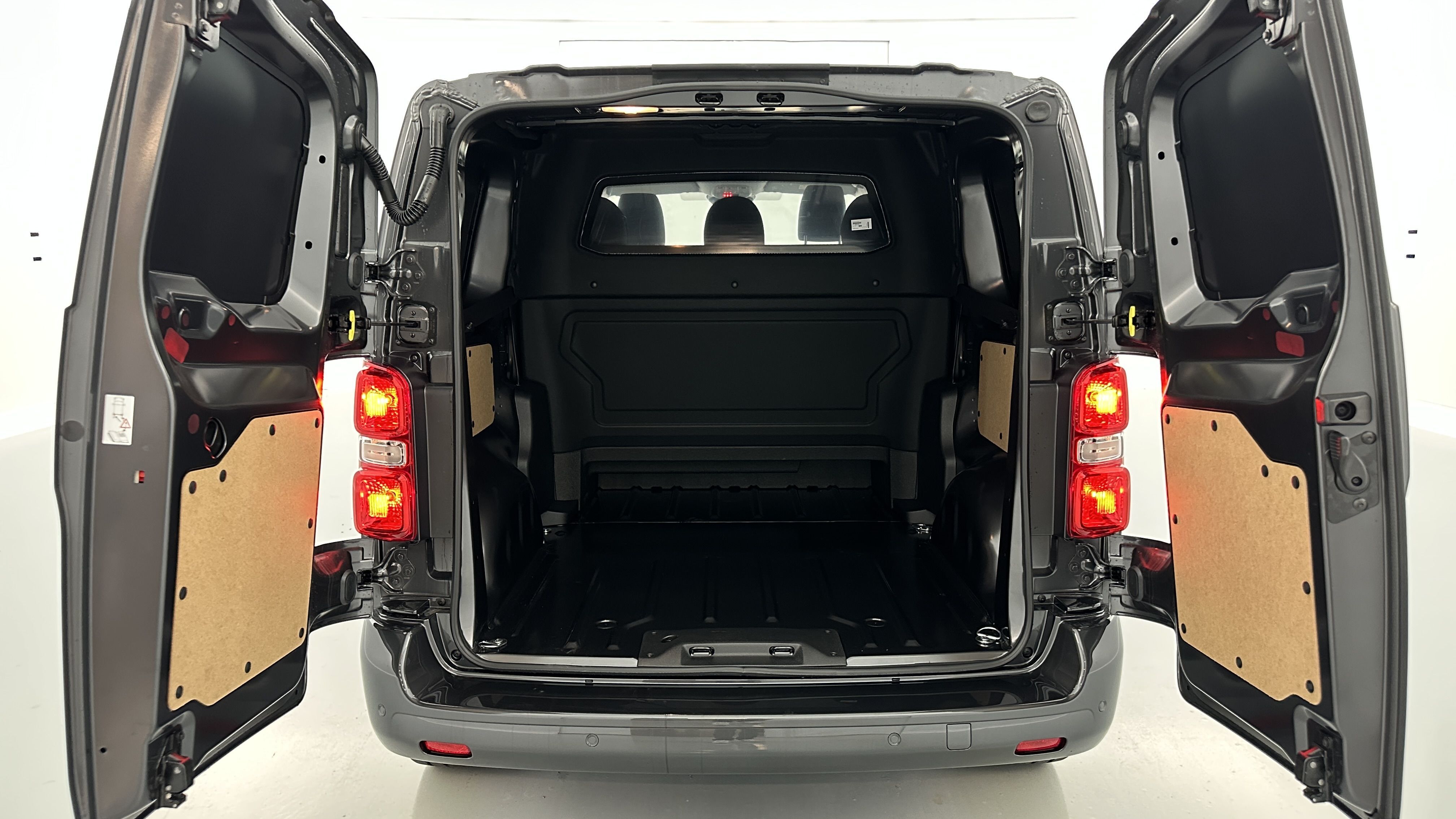 GLI00010247_p53 - PEUGEOT - EXPERT CA - 2025 - photo 9