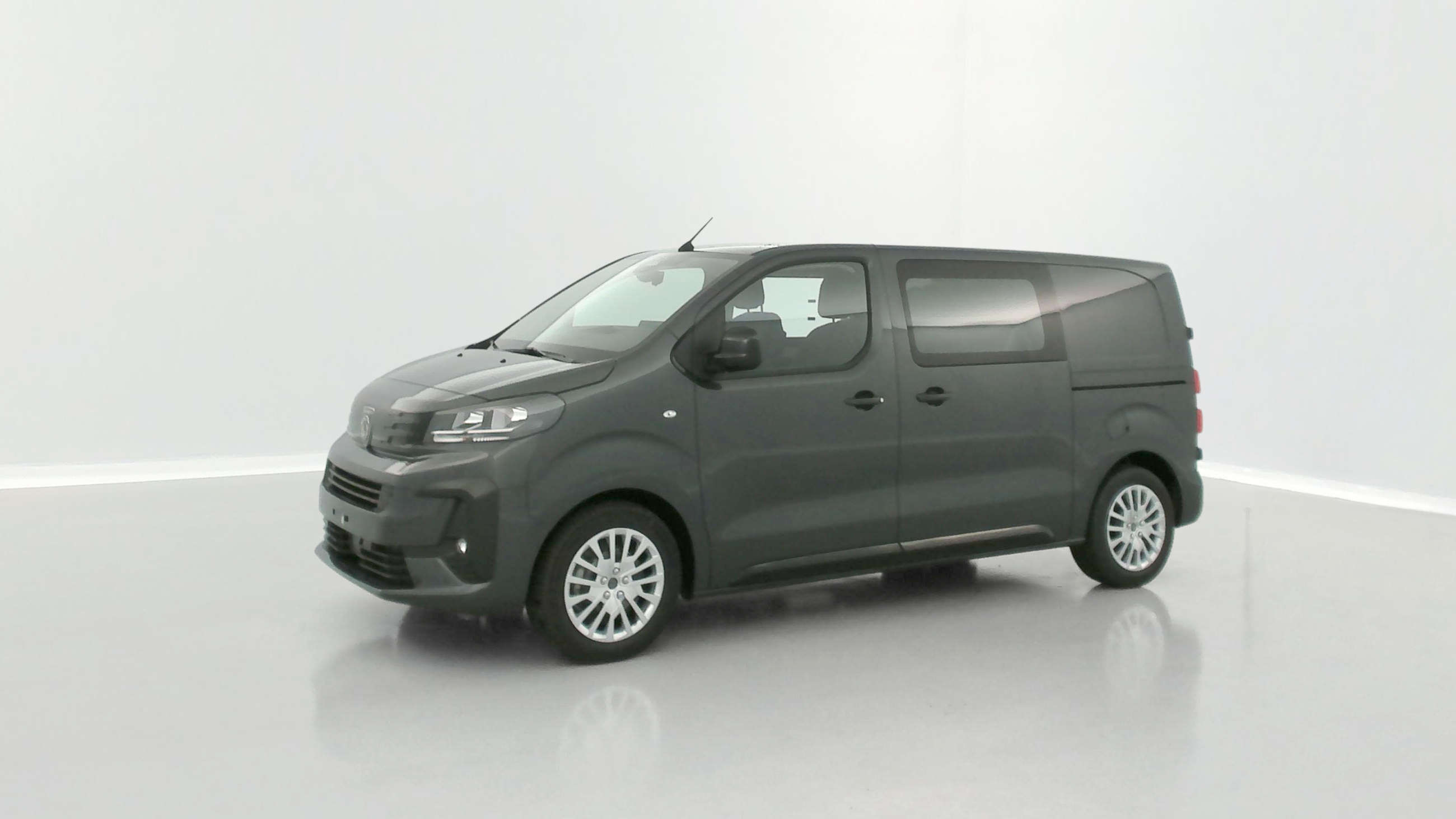 GLI00010247_p53 - PEUGEOT - EXPERT CA - 2025 - photo 19