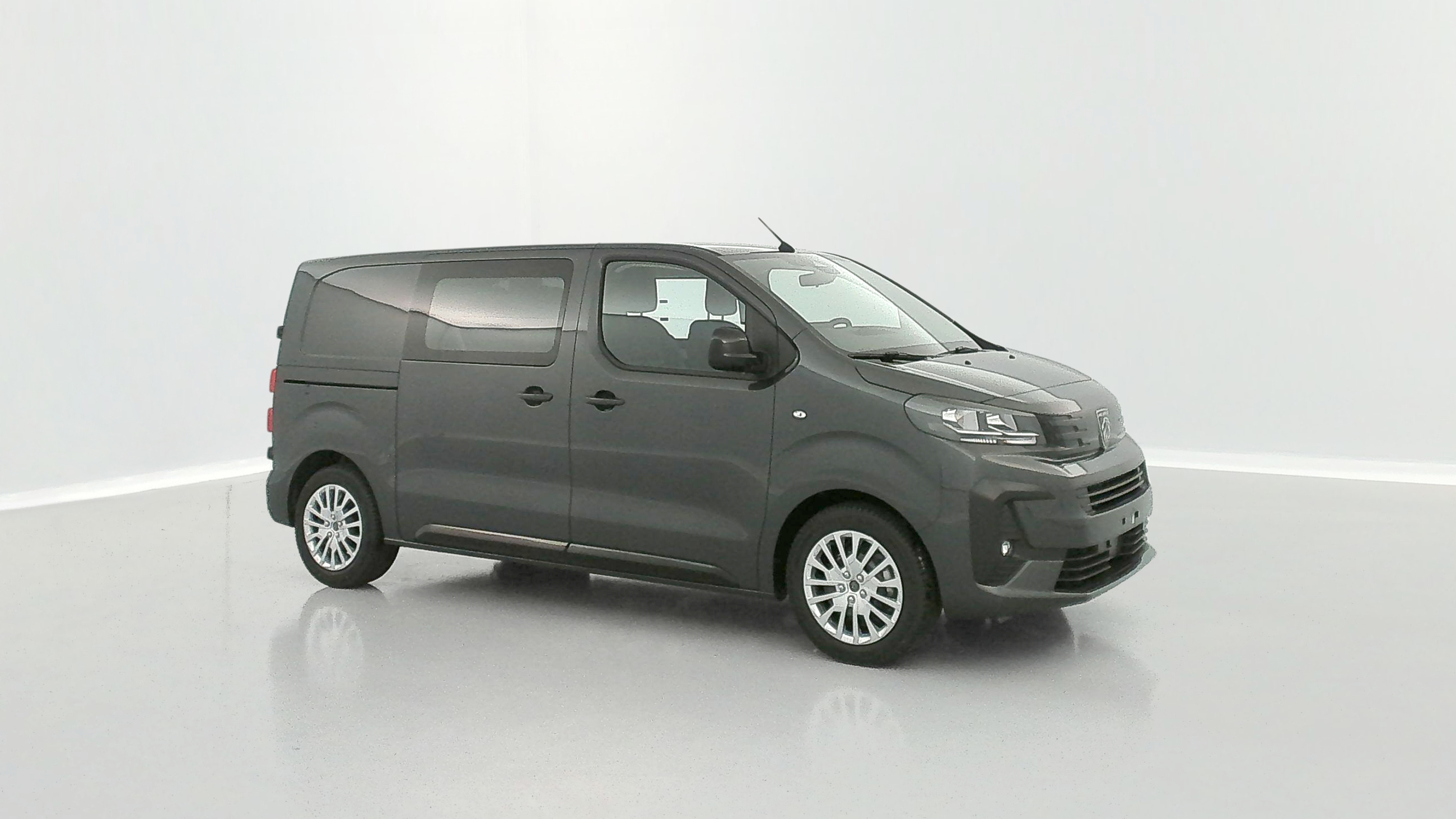 GLI00010247_p53 - PEUGEOT - EXPERT CA - 2025 - photo 22