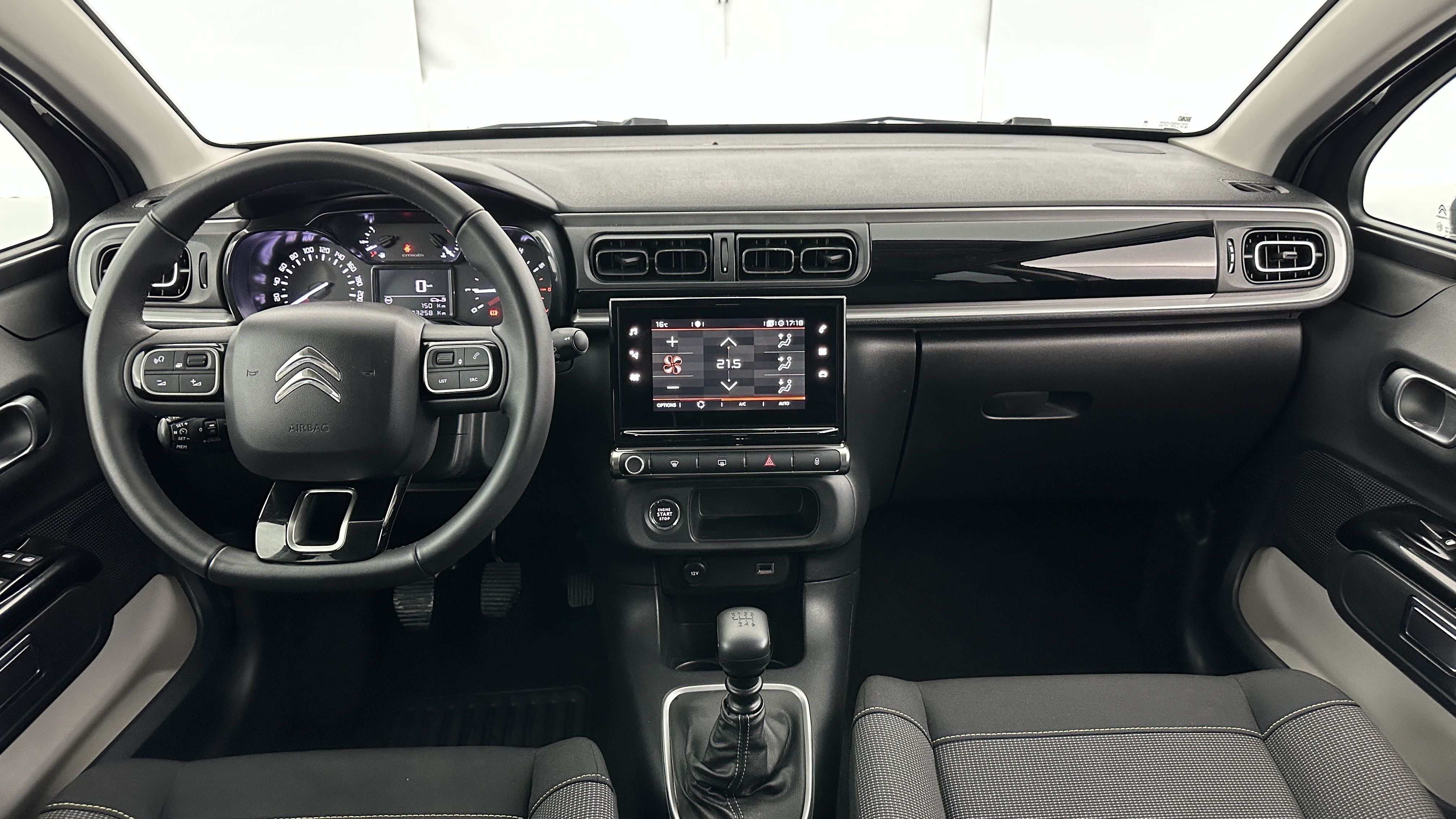 GLI00009847_p53 - CITROEN - C3 - 2024 - photo 7