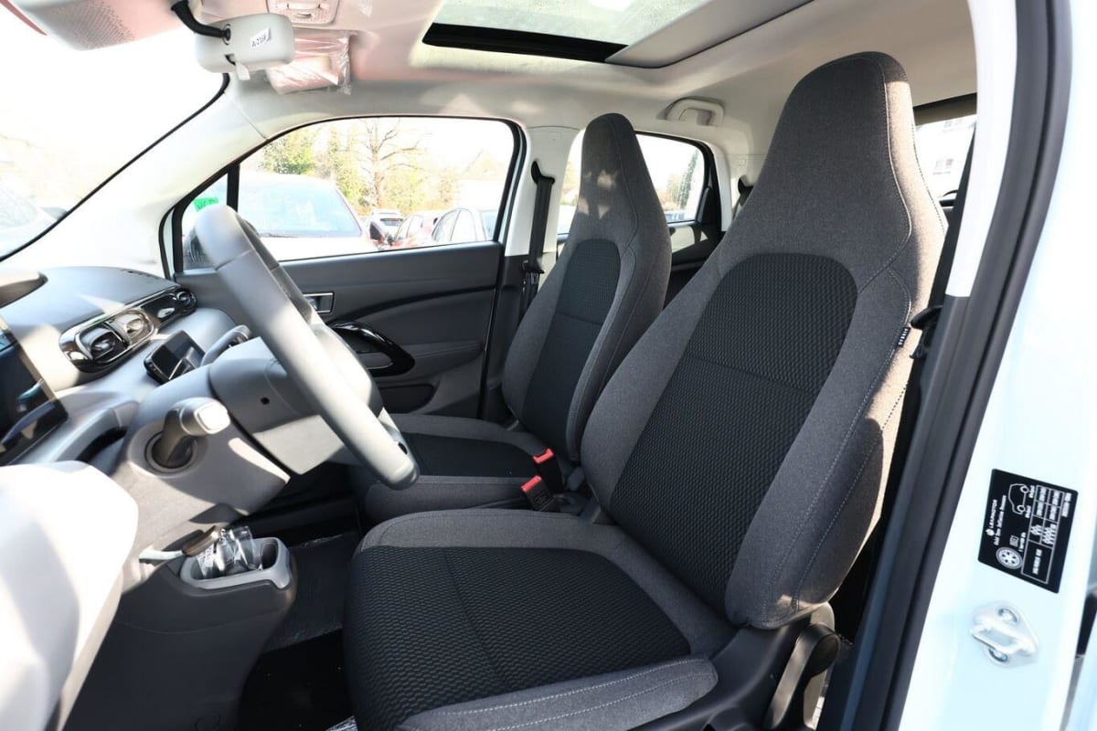 369708_p2 - LEAPMOTOR - T03 - 2025 - photo 6