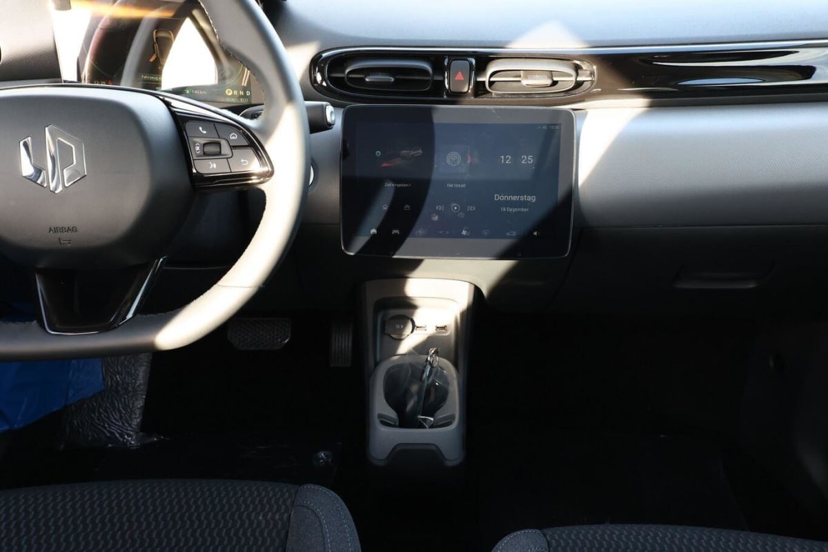 369708_p2 - LEAPMOTOR - T03 - 2025 - photo 8