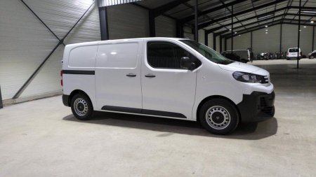 47117_p28 - PEUGEOT - EXPERT - 2025