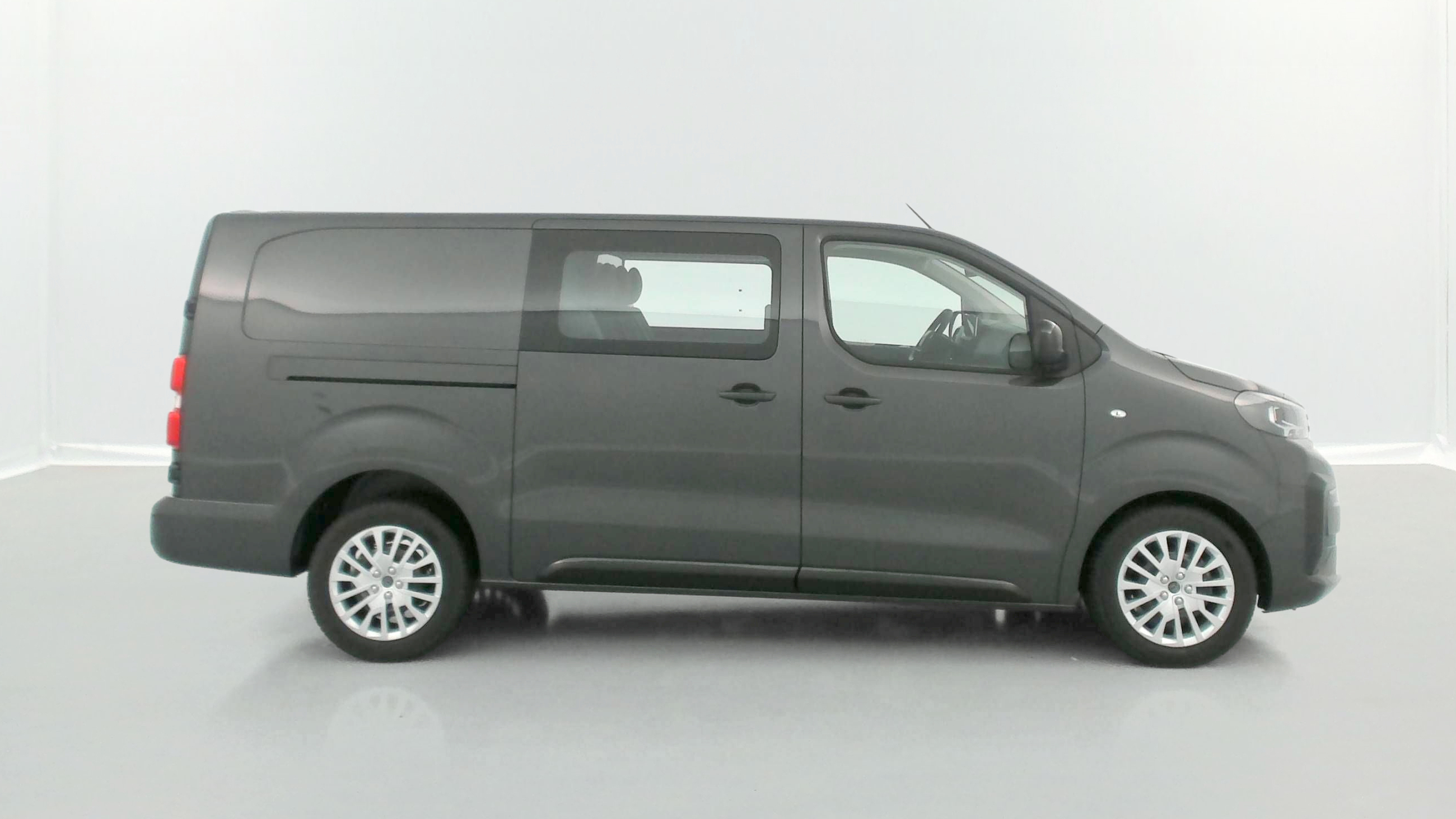 GLI00010605_p53 - PEUGEOT - EXPERT CA - 2025 - photo 19