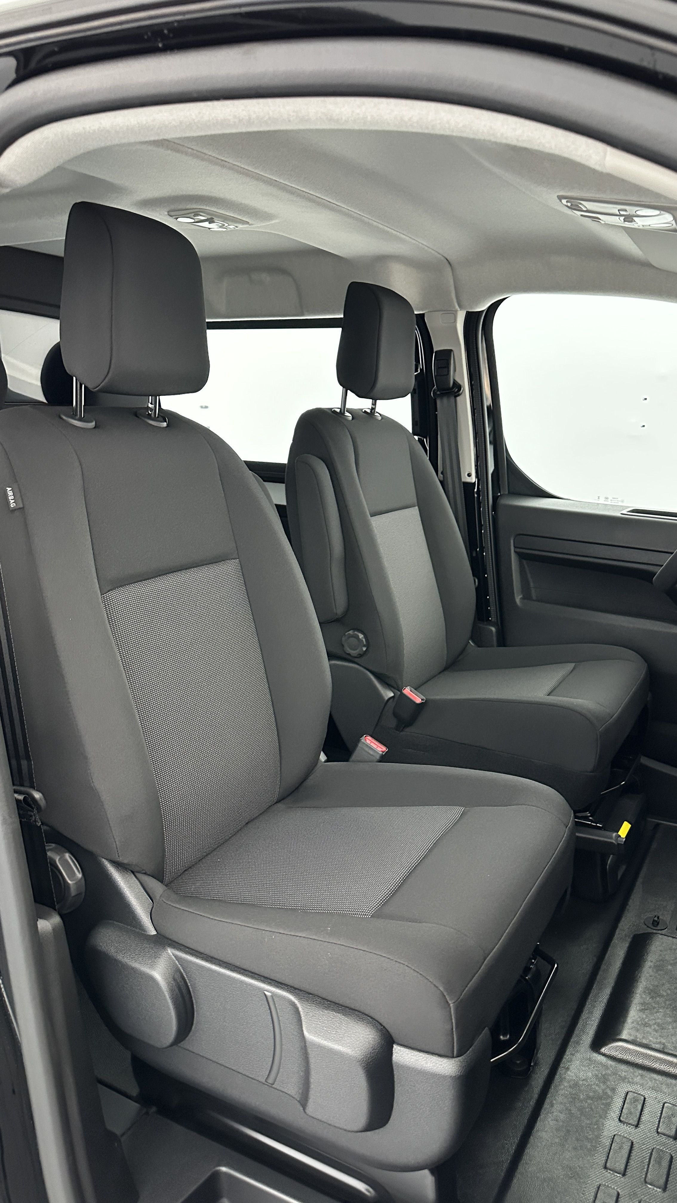 GLI00010630_p53 - PEUGEOT - EXPERT CA - 2025 - photo 13