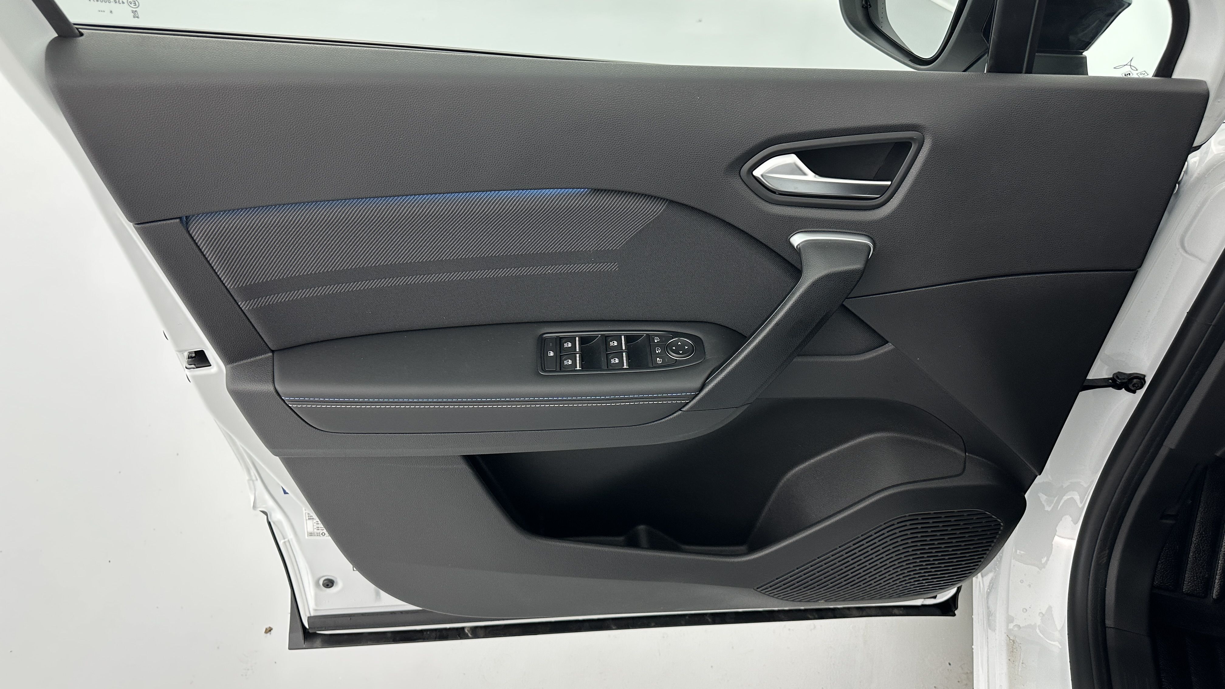 GLI00009597_p53 - RENAULT - SYMBIOZ - 2025 - photo 13