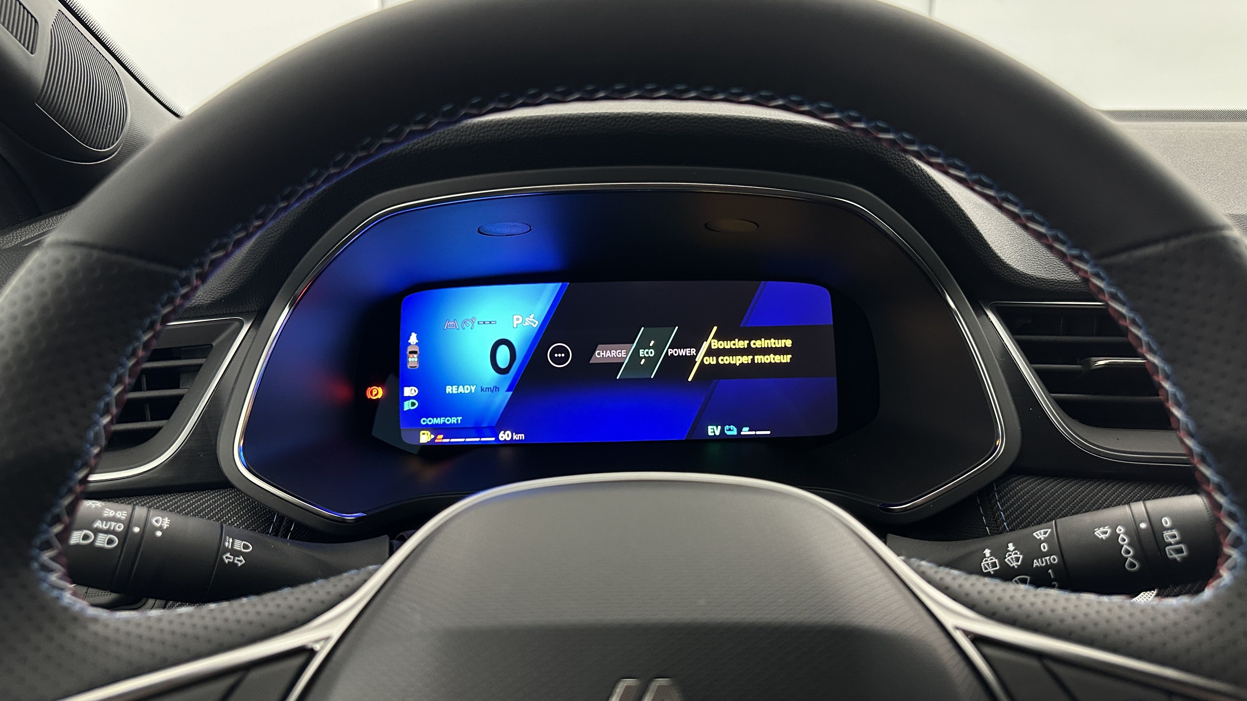 GLI00009597_p53 - RENAULT - SYMBIOZ - 2025 - photo 15