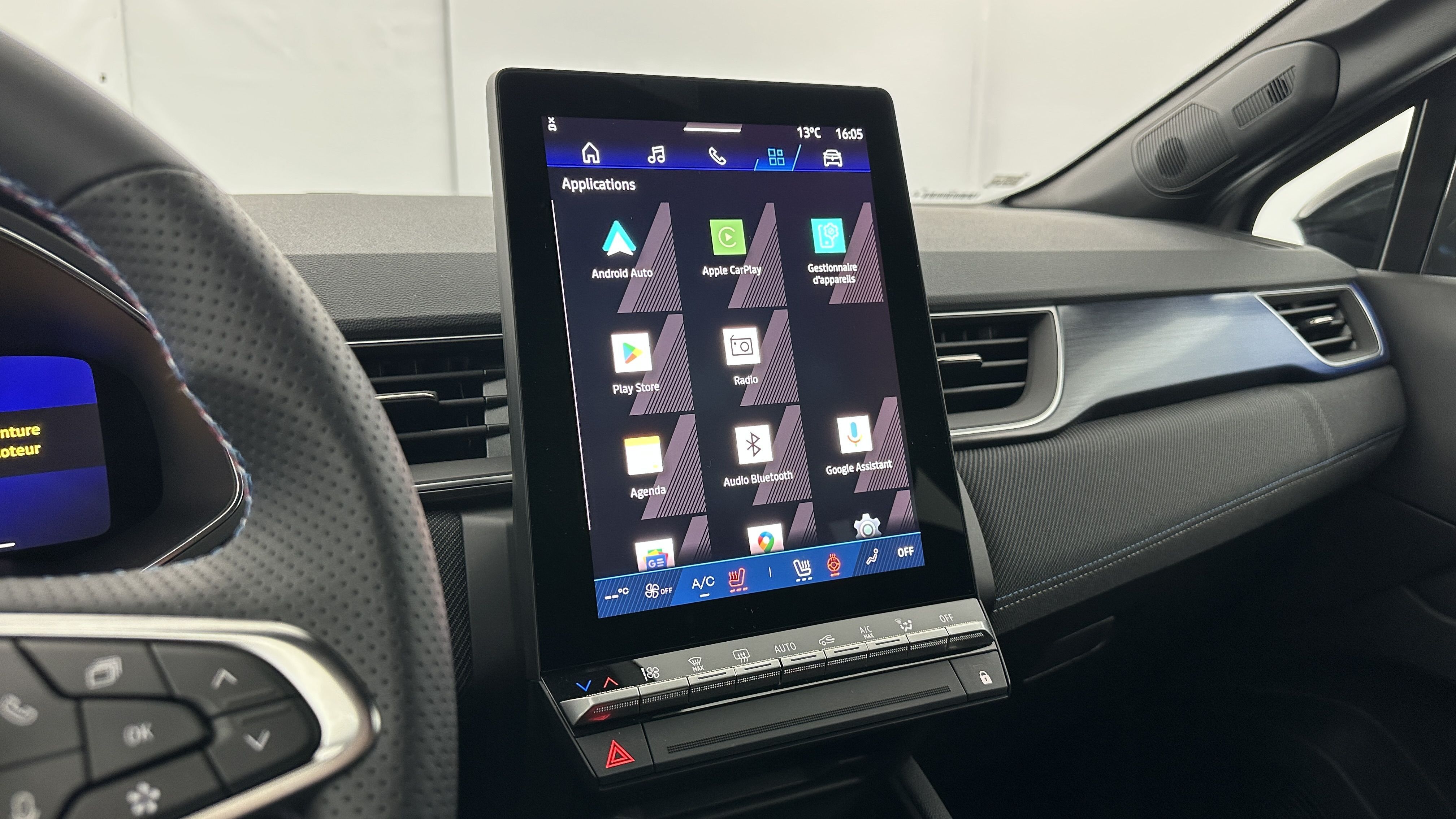 GLI00009597_p53 - RENAULT - SYMBIOZ - 2025 - photo 19