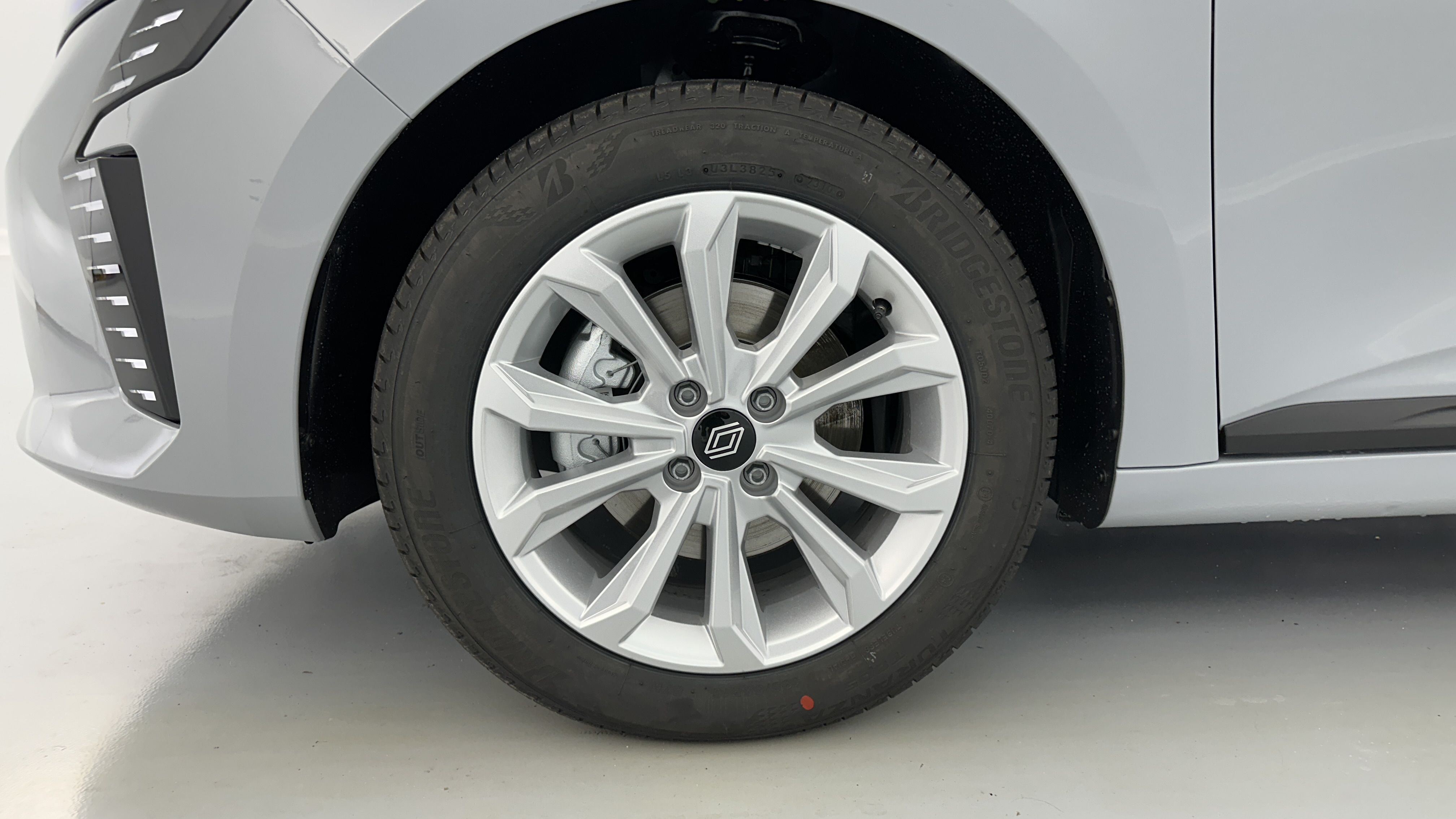 GLI00010434_p53 - RENAULT - CLIO - 2025 - photo 12