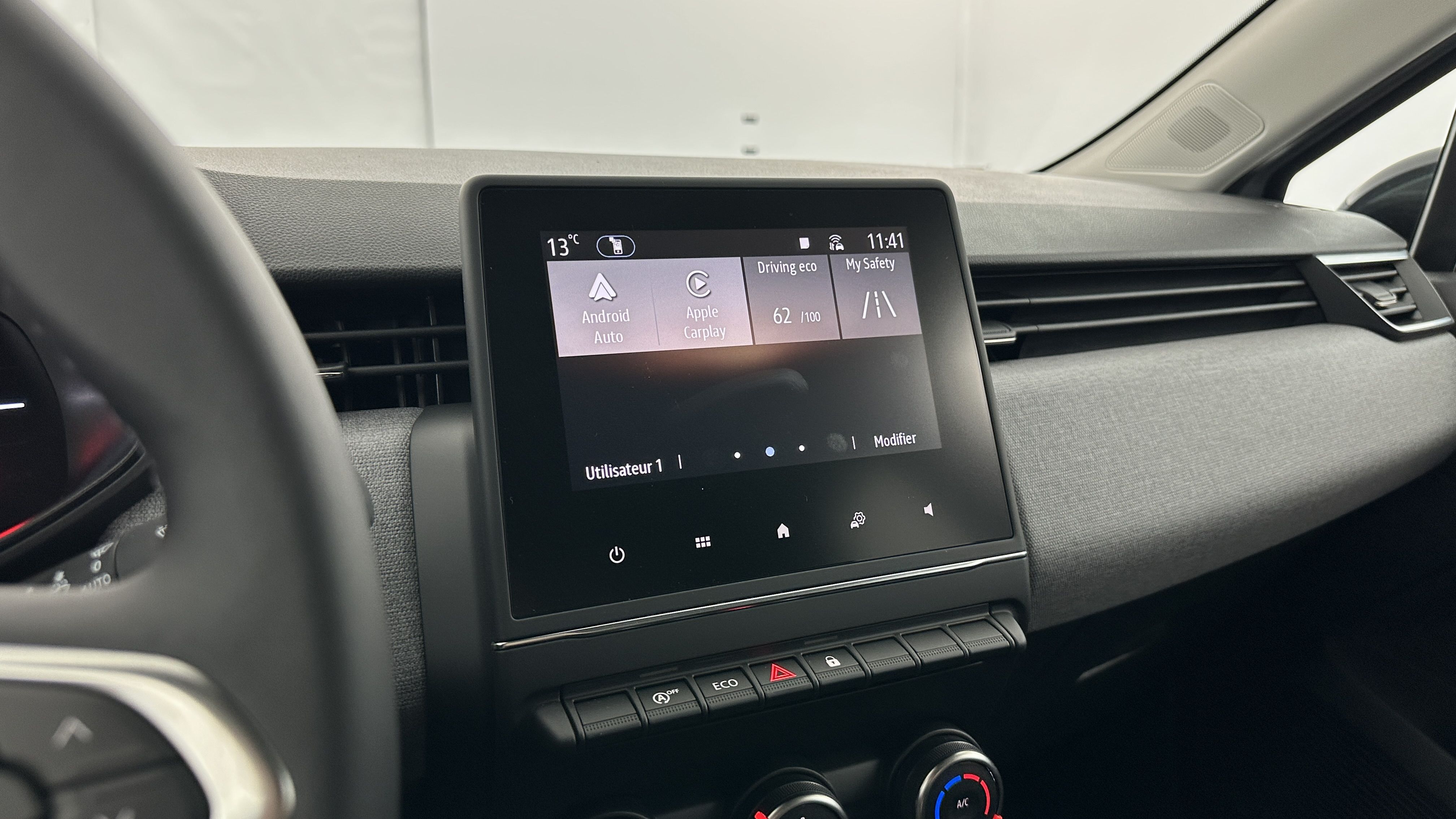 GLI00010432_p53 - RENAULT - CLIO - 2025 - photo 19