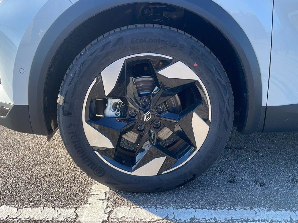 360100_p2 - RENAULT - CAPTUR - 2025 - photo 9