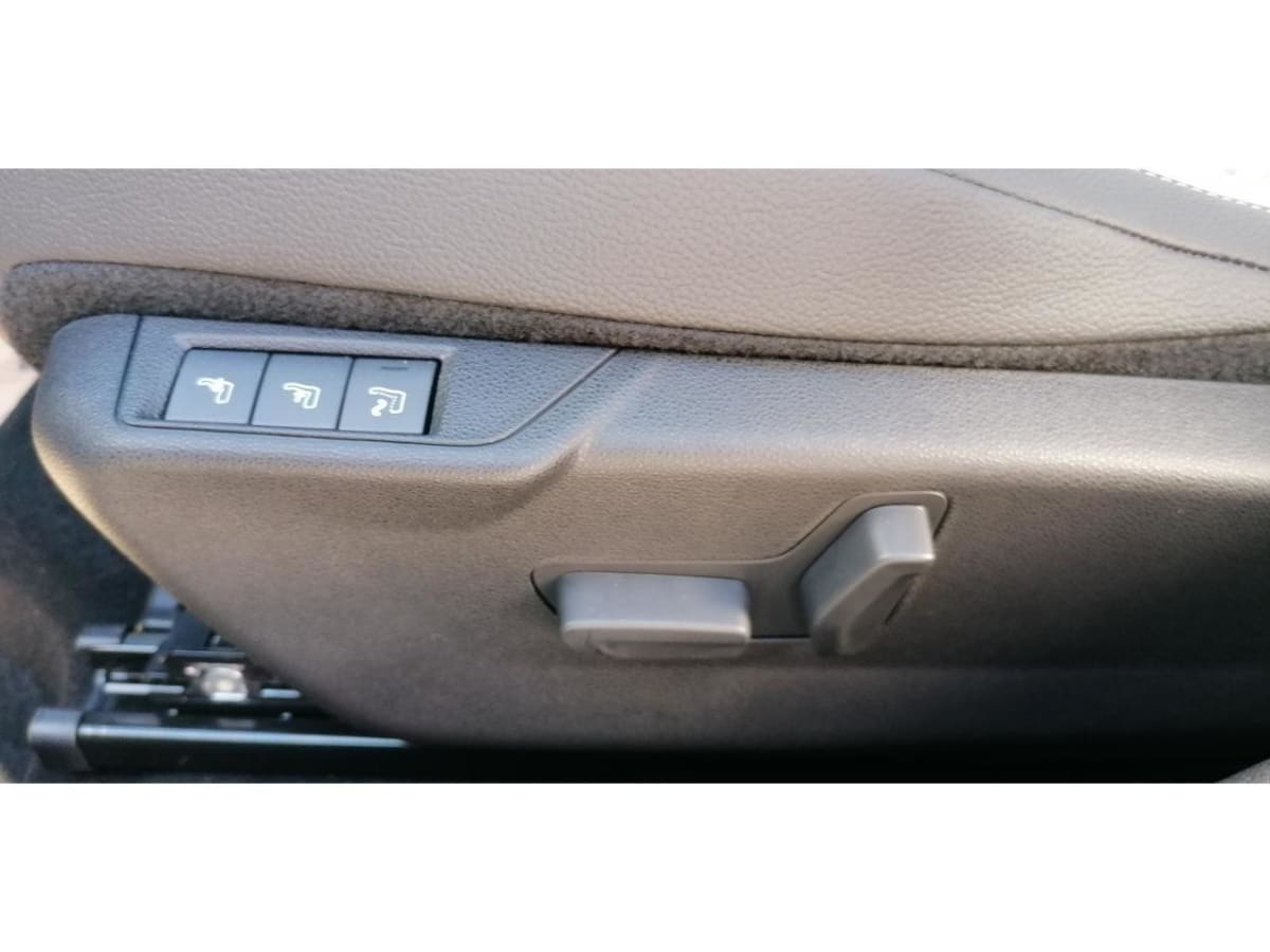 374923_p2 - JEEP - AVENGER - 2026 - photo 6